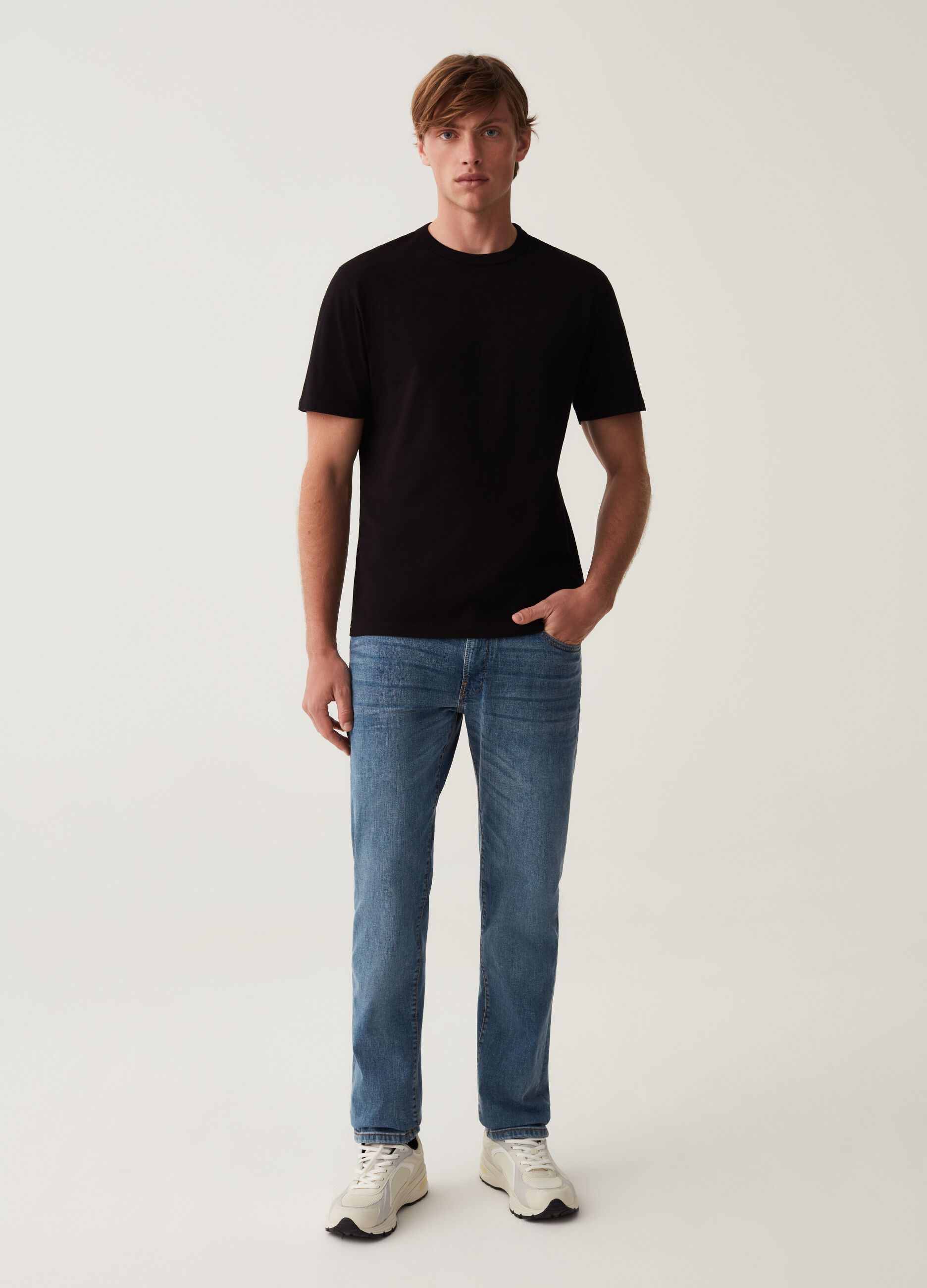 T-shirt in cotone con scollo rotondo_1