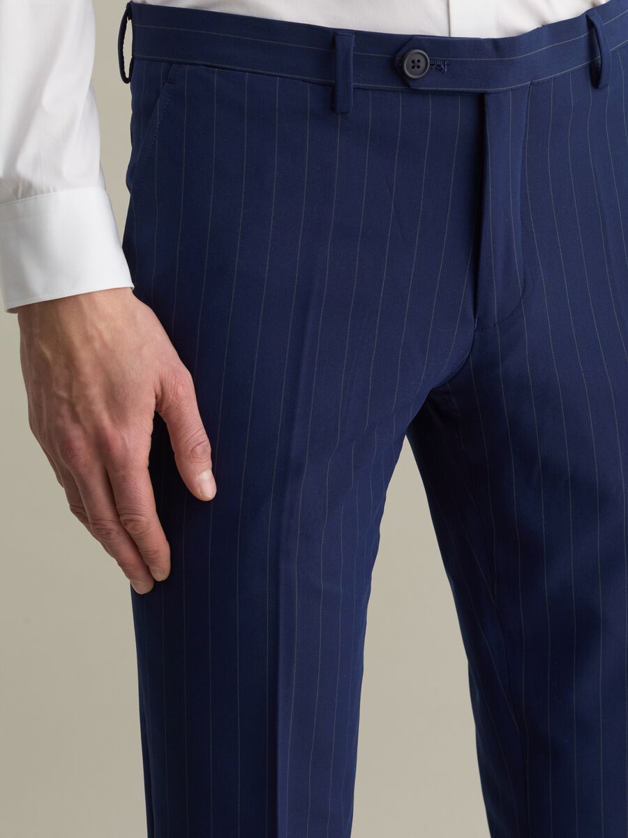 Easy-fit pinstriped trousers_2