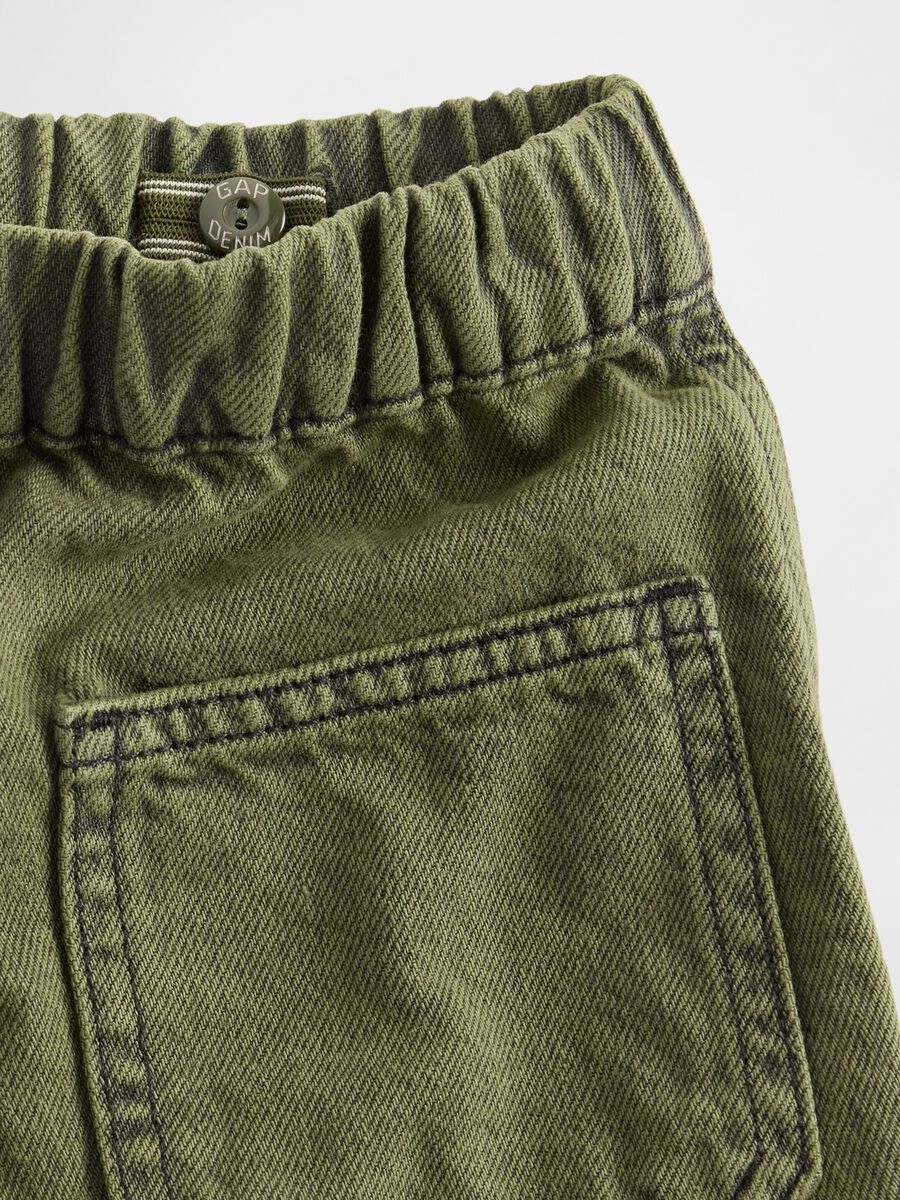Pantaloni verde in denim per bambino_3