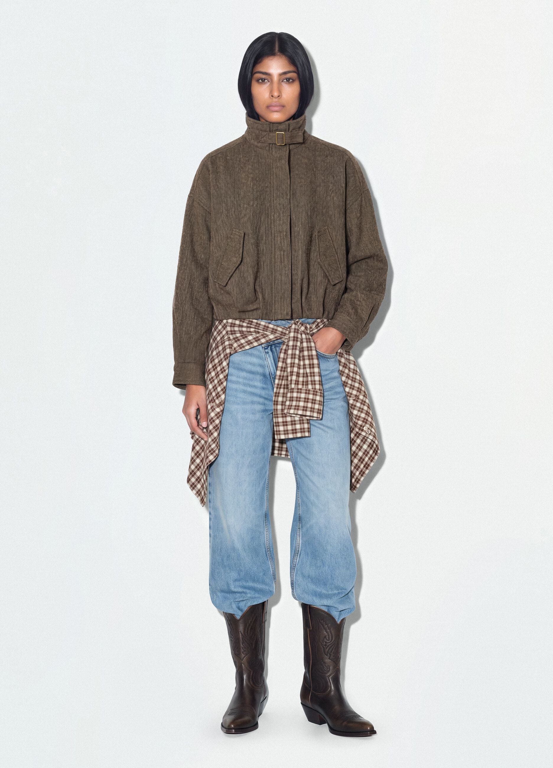 Giacca marrone regular con zip e fantasia spigata