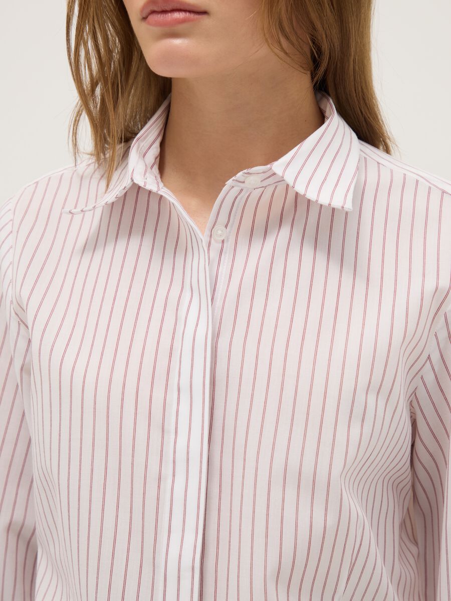 Multicolour striped slim fit cotton blend shirt with classic collar_3