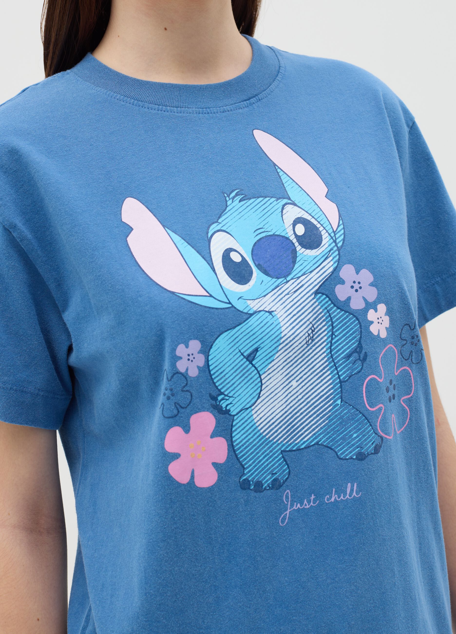 Light blue T-shirt with Stitch print