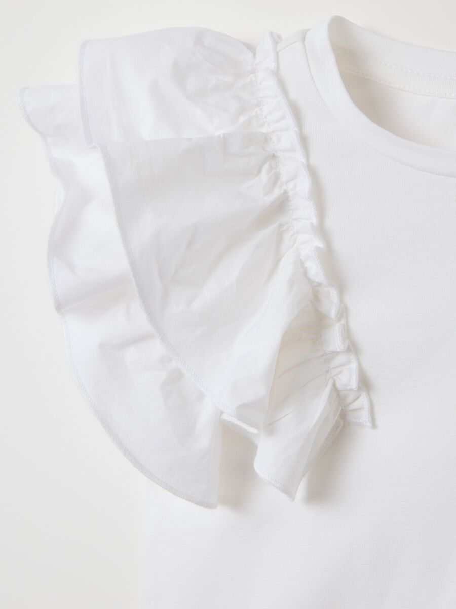White short-sleeved T-shirt with flounces_2