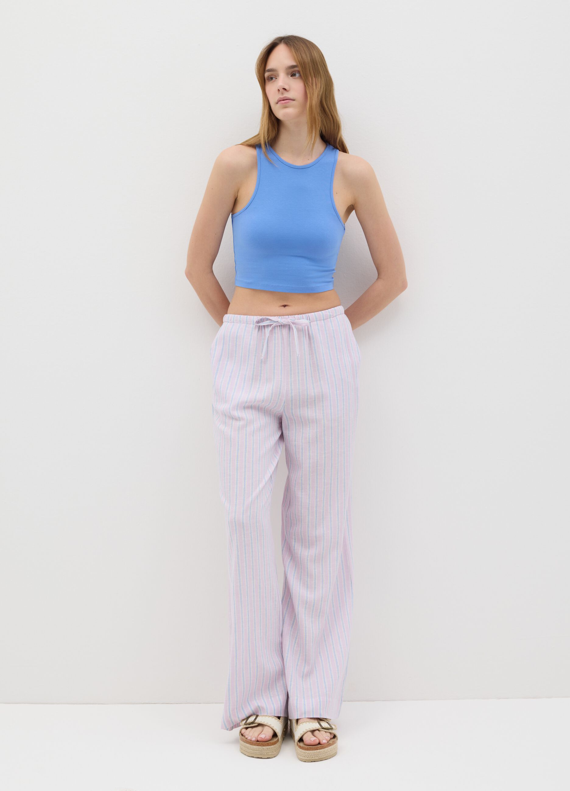 Women’s light blue fitted short top in stretch cotton