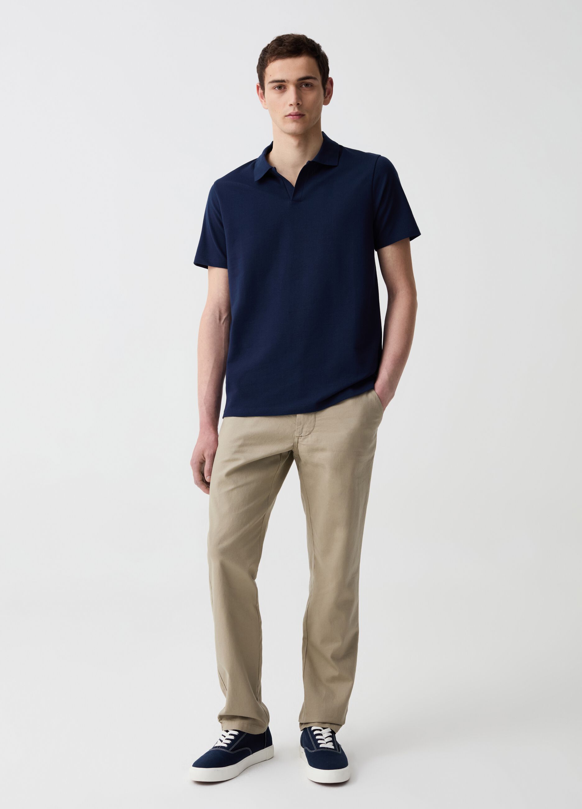 Chino trousers in linen and cotton