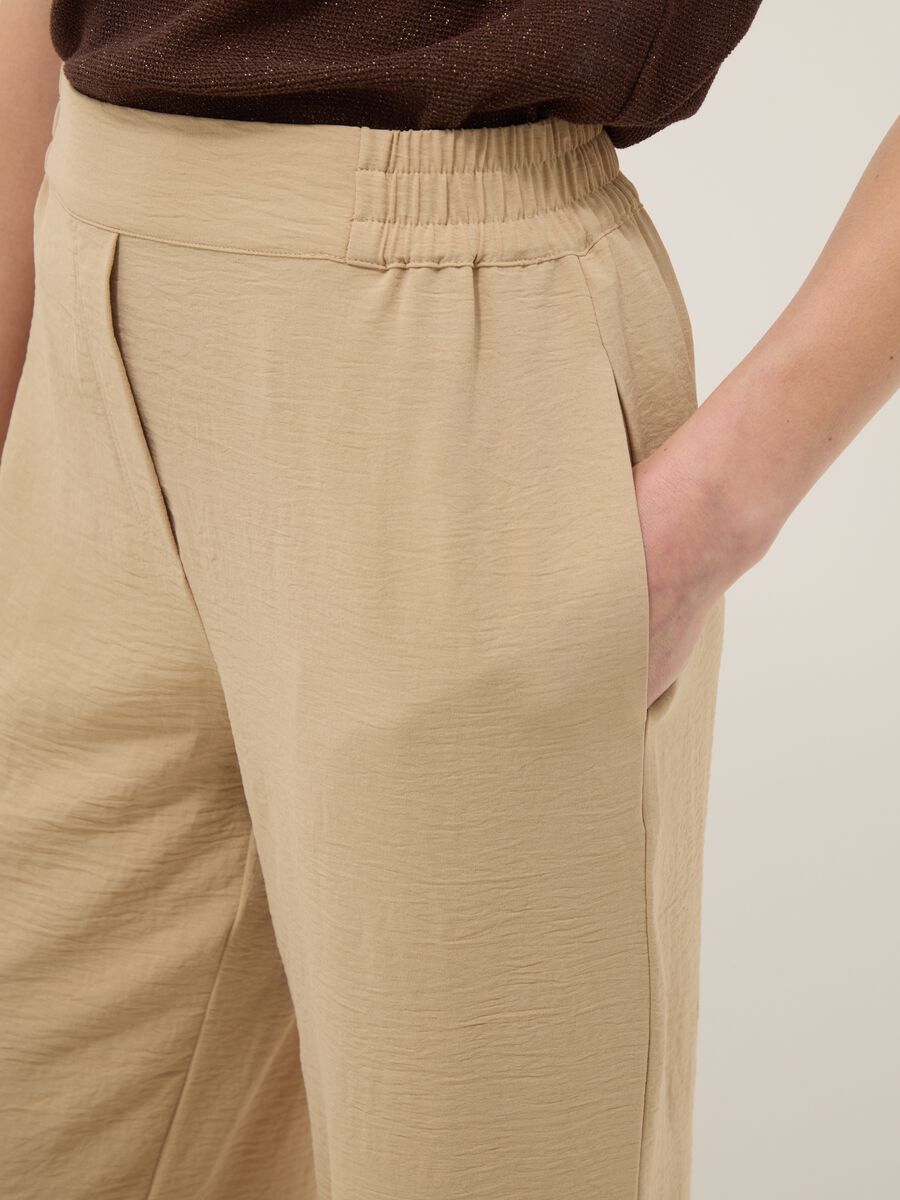 Beige wide-leg trousers with elasticated waist_3
