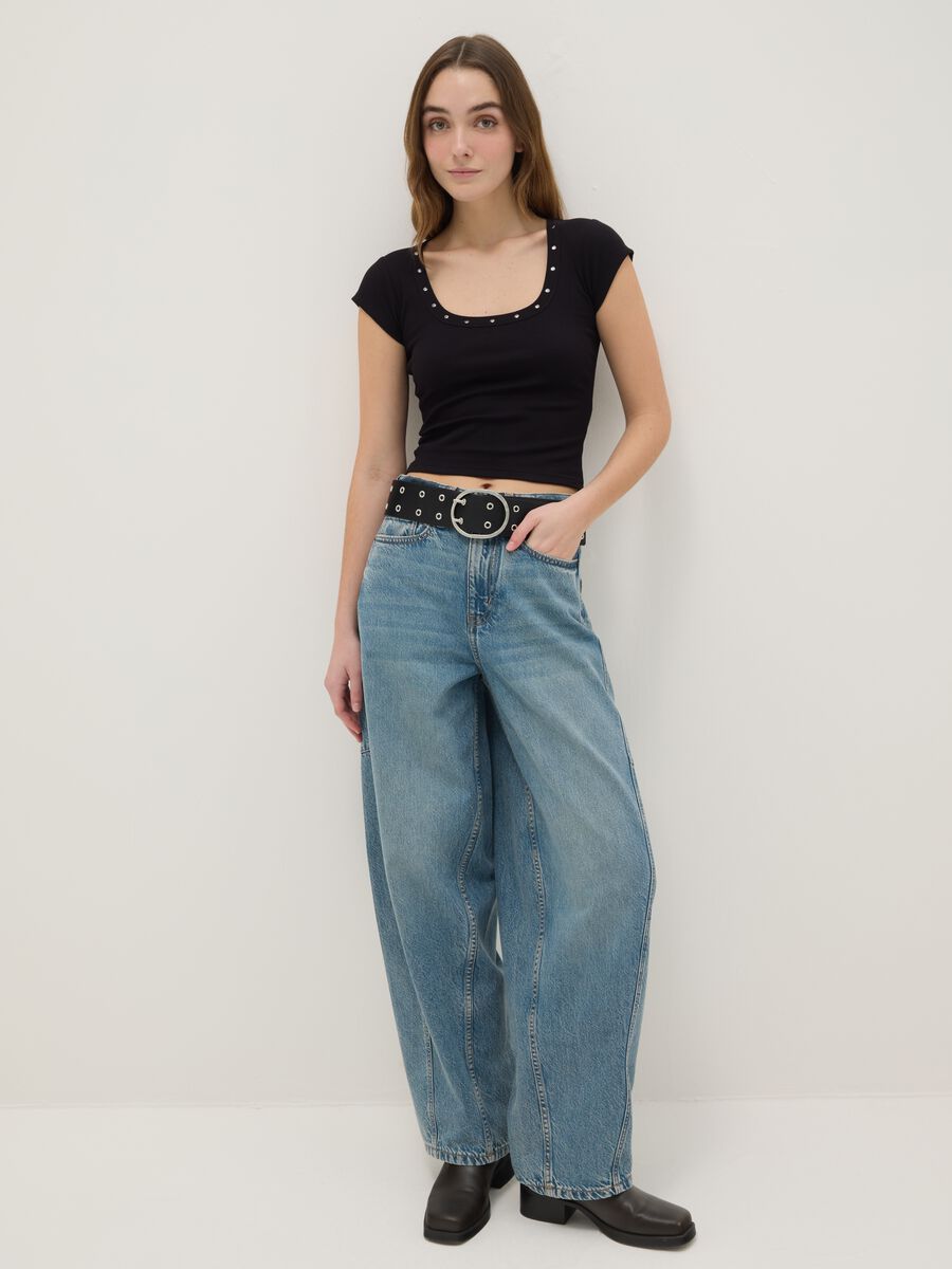 Black slim fit stretch cotton t-shirt with studs on the collar_2