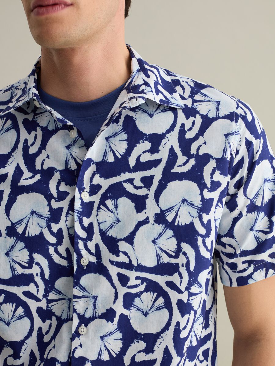Short-sleeved shirt with print_3