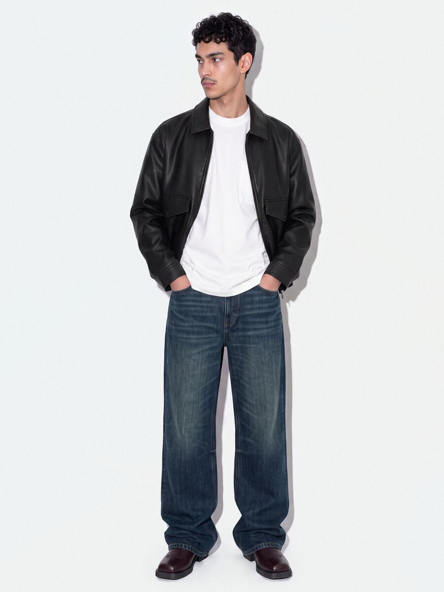 Black cropped jacket with zip and flap pockets, oversized fit_1