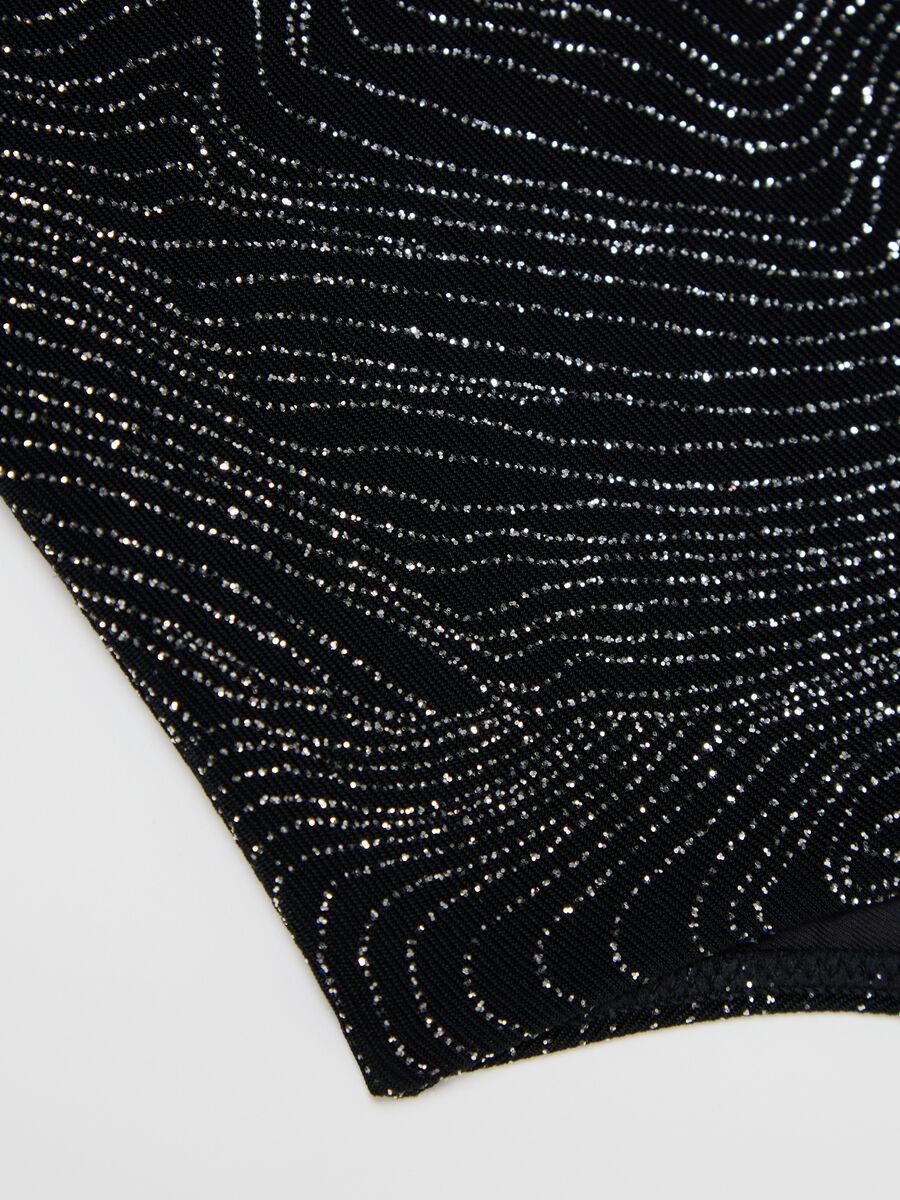 One-piece women’s costume in black stretch acetate with V neck_5