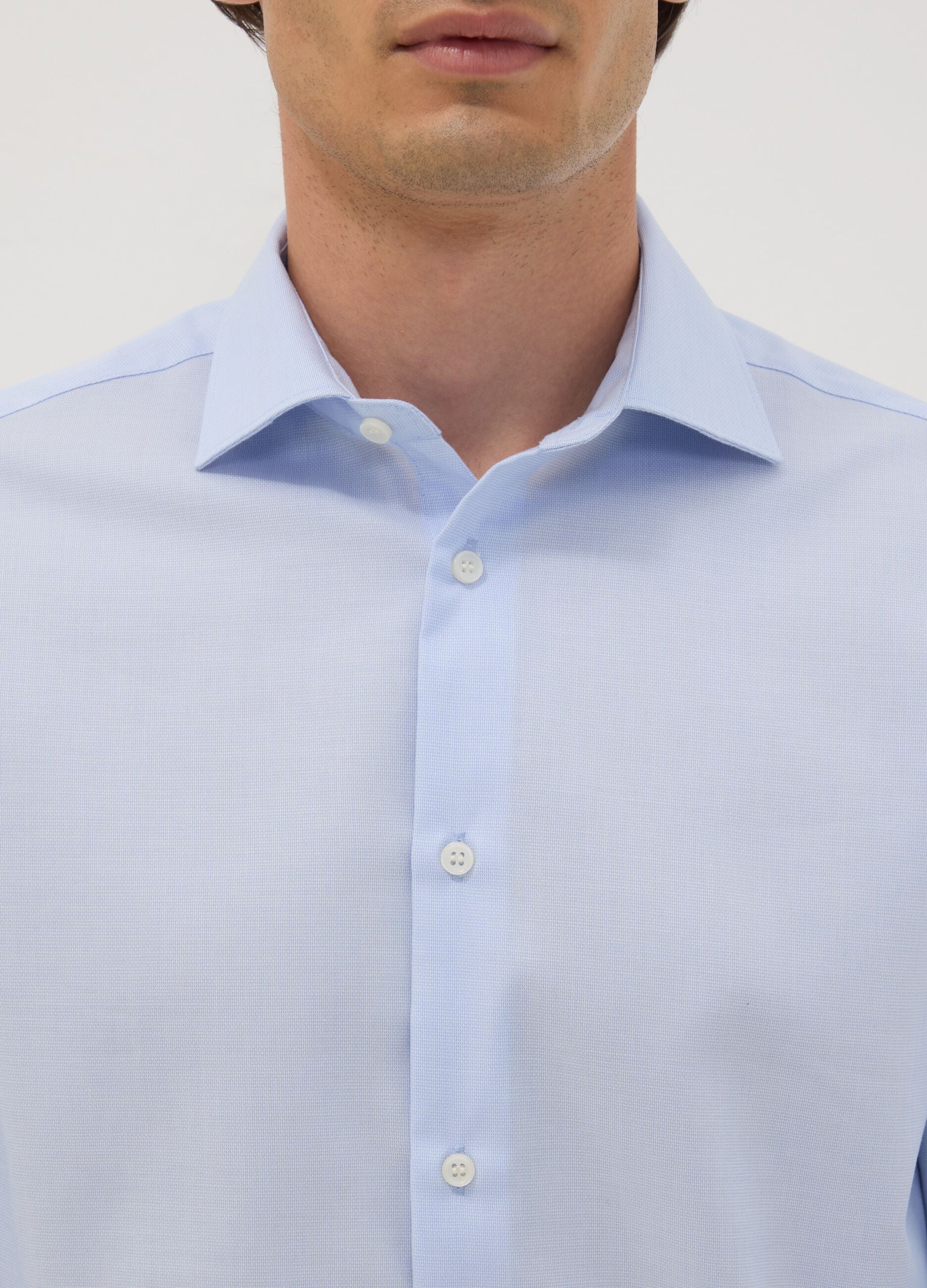 Camicia azzurra in puro cotone con colletto classico slim fit no iron