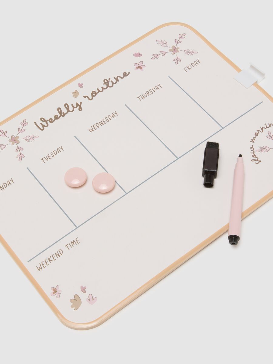 White Iron Weekly Planner with Pen_2