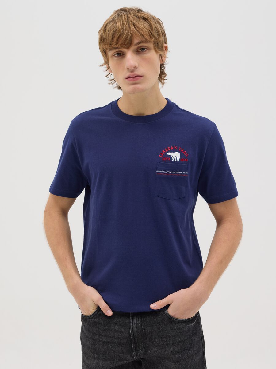 Canada's Trail blue T-shirt with pocket and embroidery_0