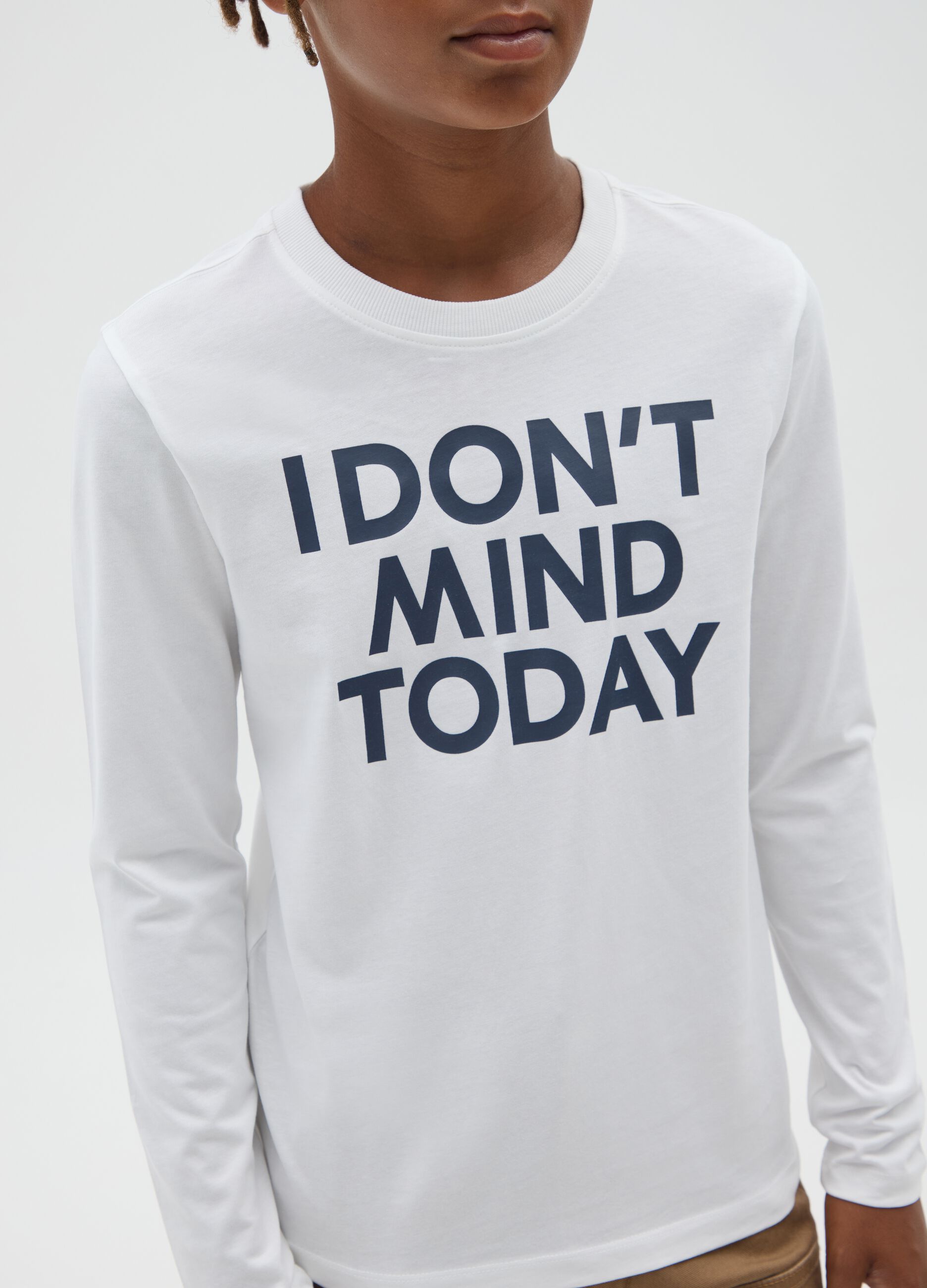Boy's long white cotton top, regular fit