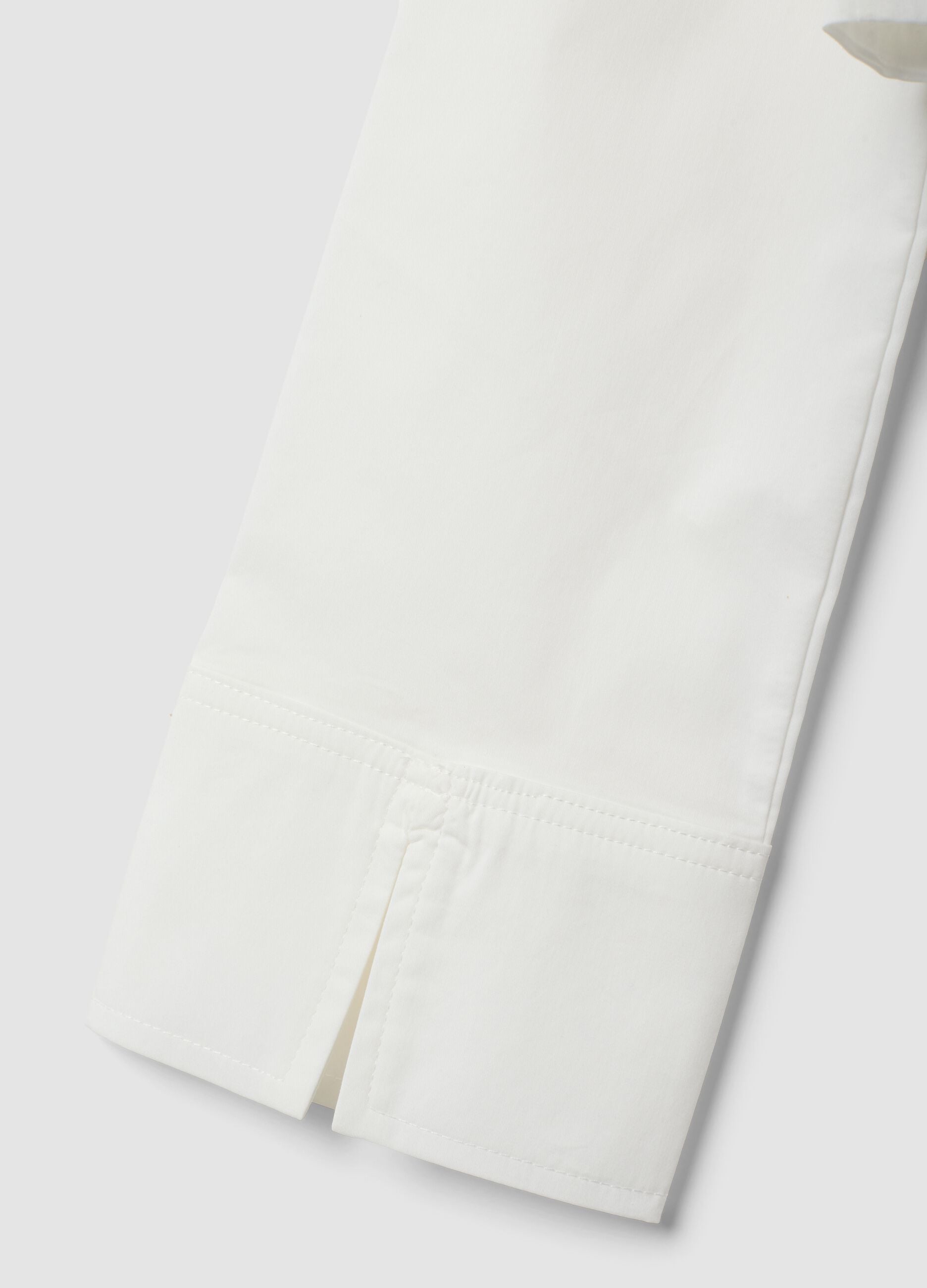 Fitted Full-Zip Shirt in White