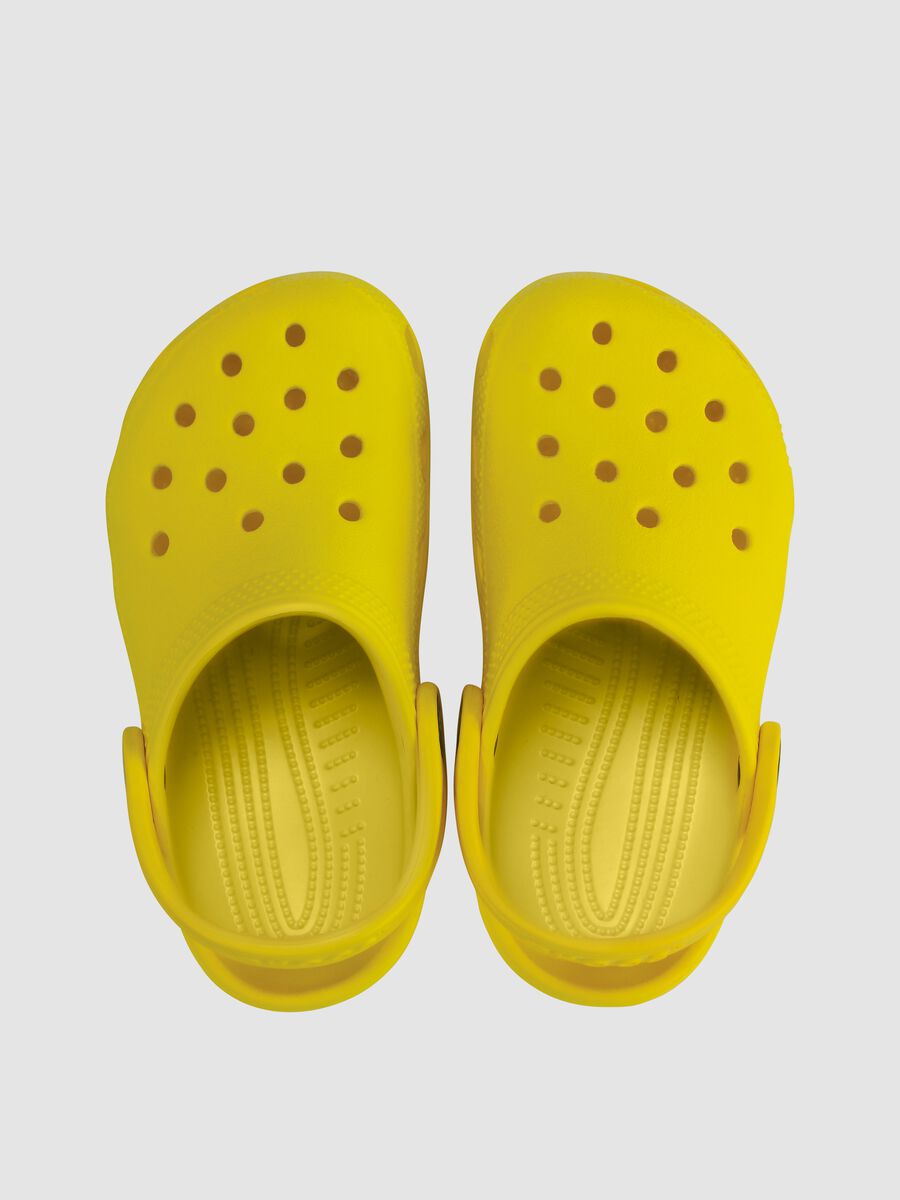 Sandali unisex in giallo neonato CROCS_1