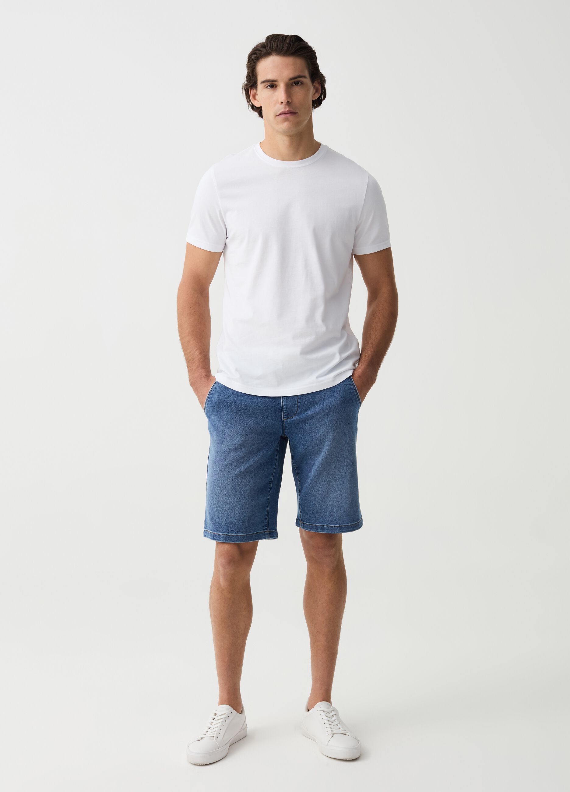 Bermuda joggers in denim with drawstring