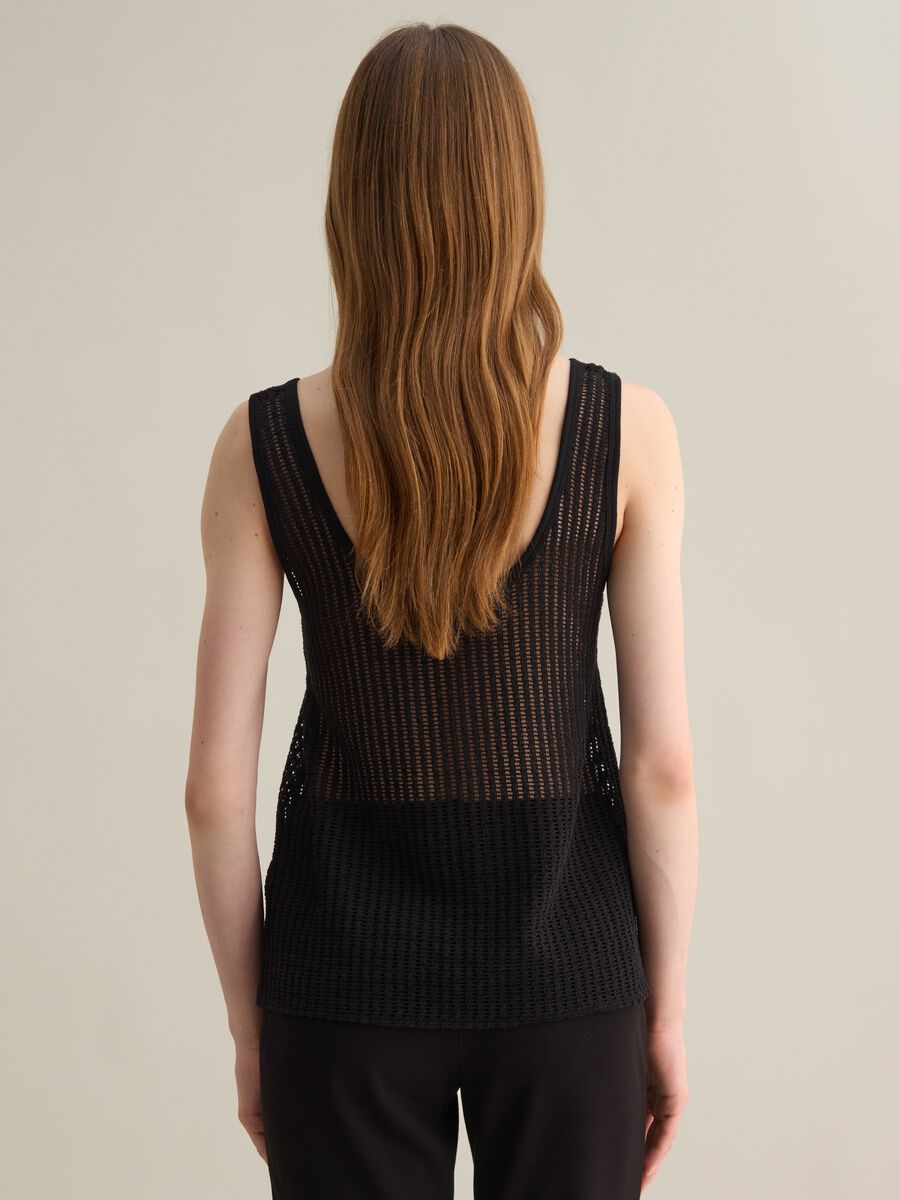Transparent Black Tank Top Lead_3