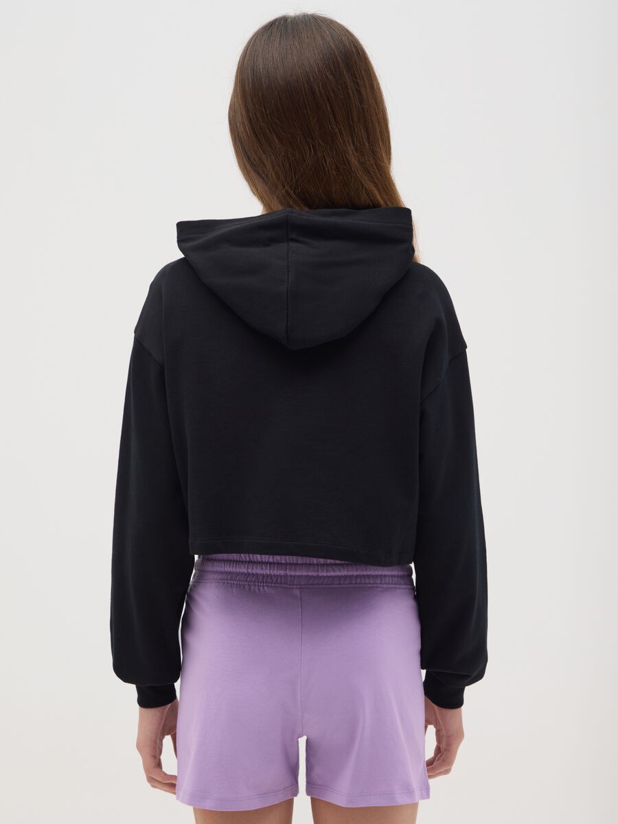 Cropped hoodie with “Skate it out” print_1