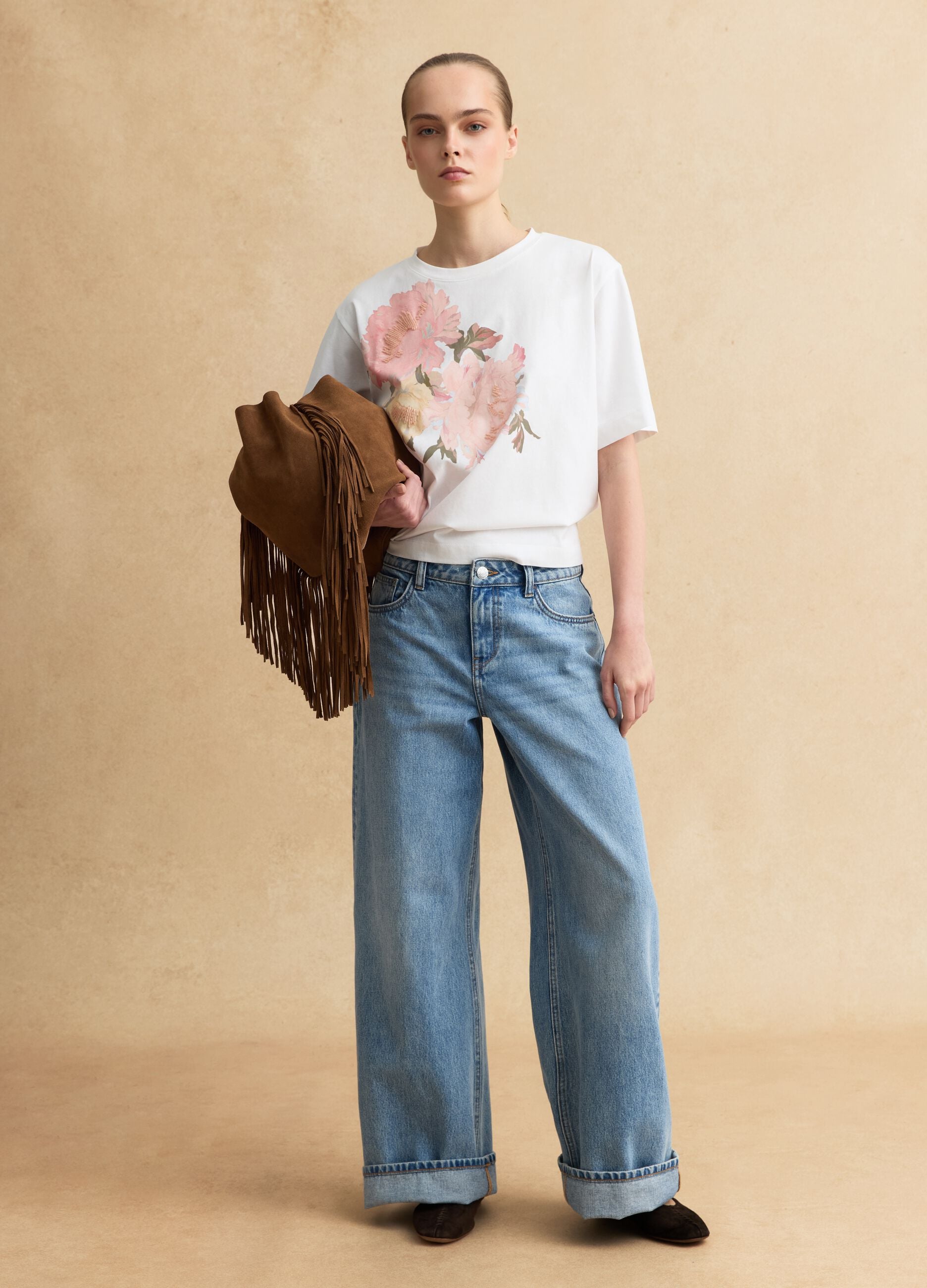 Multicolour pure cotton T-shirt with floral print in regular fit