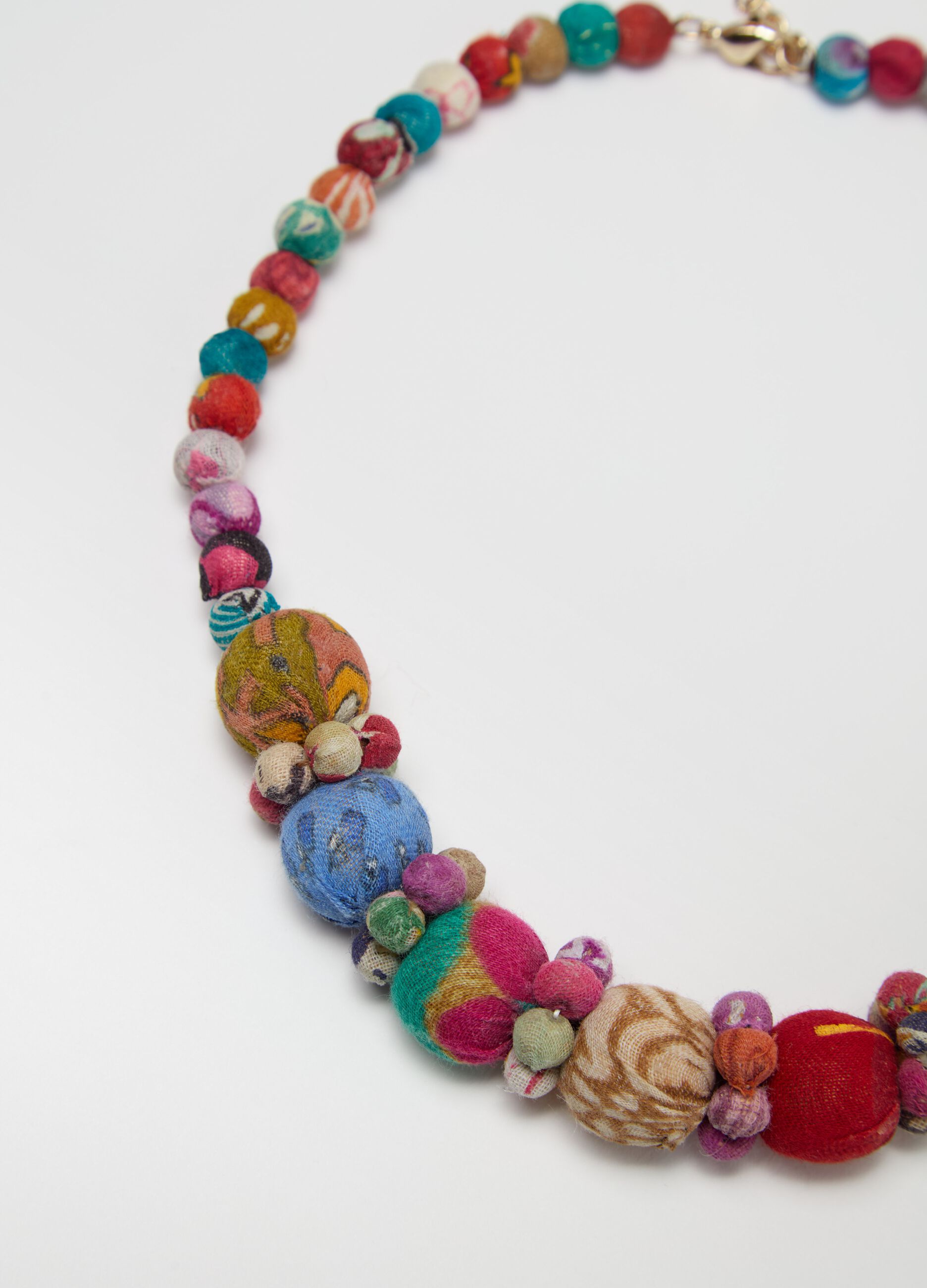 Ethnic-style necklace