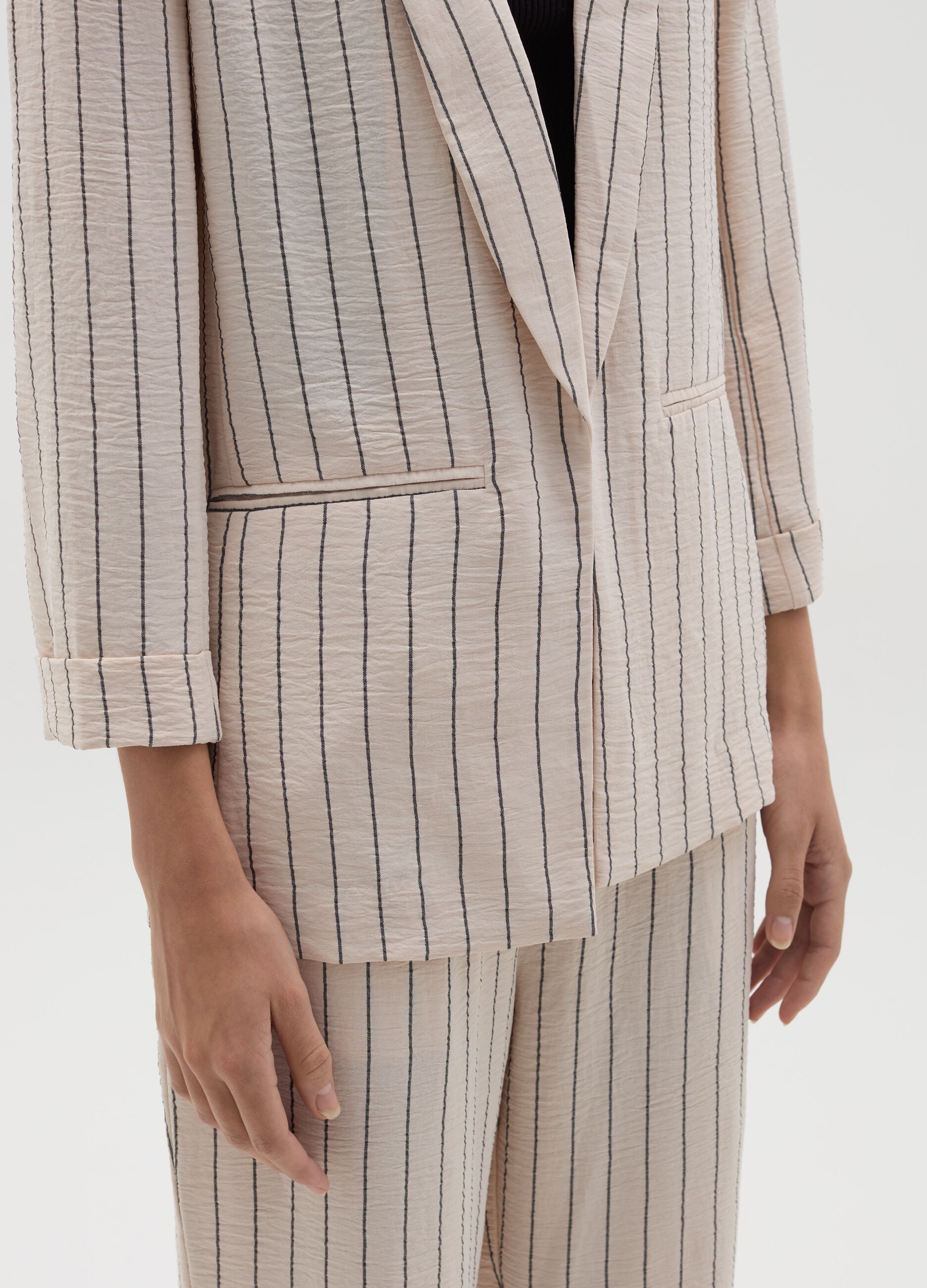 Blazer fluido aperto effetto crinkle