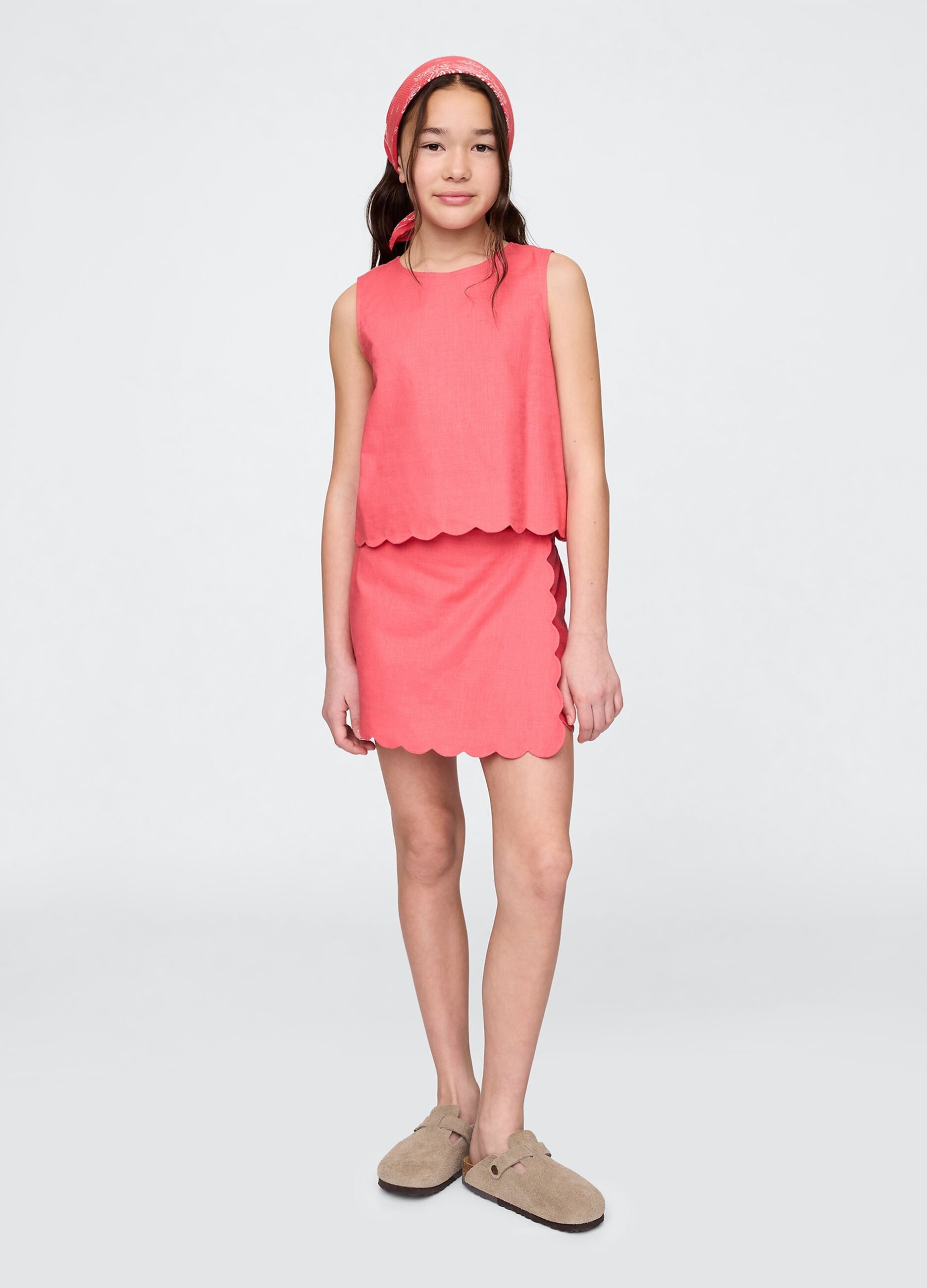 Sleeveless Pink Top with Scalloped Edge