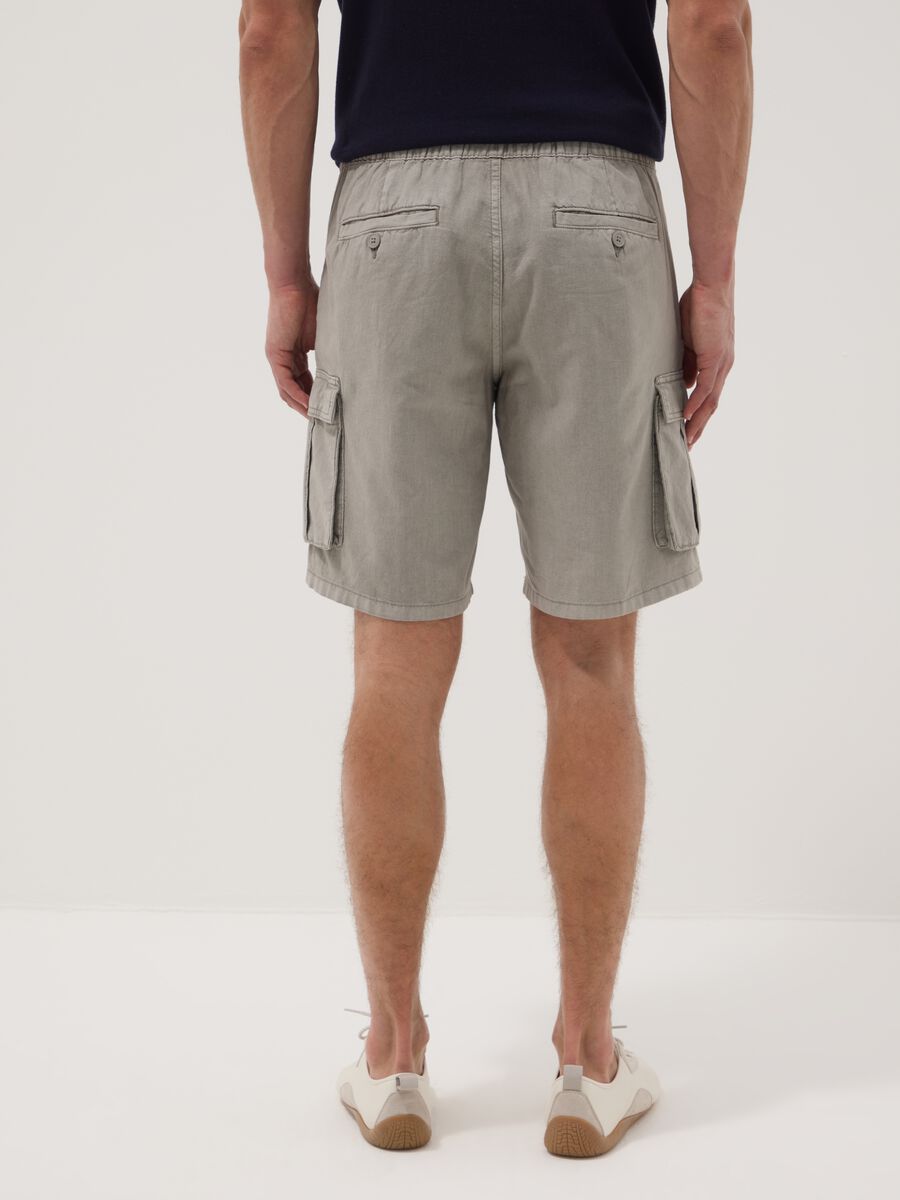 Grey linen-blend cargo Bermuda shorts_3