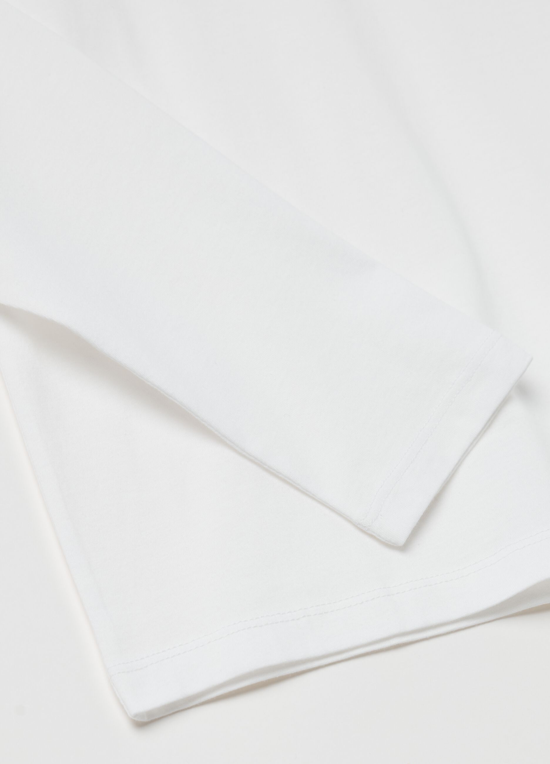 T-shirt with round neck and long sleeves in cotton