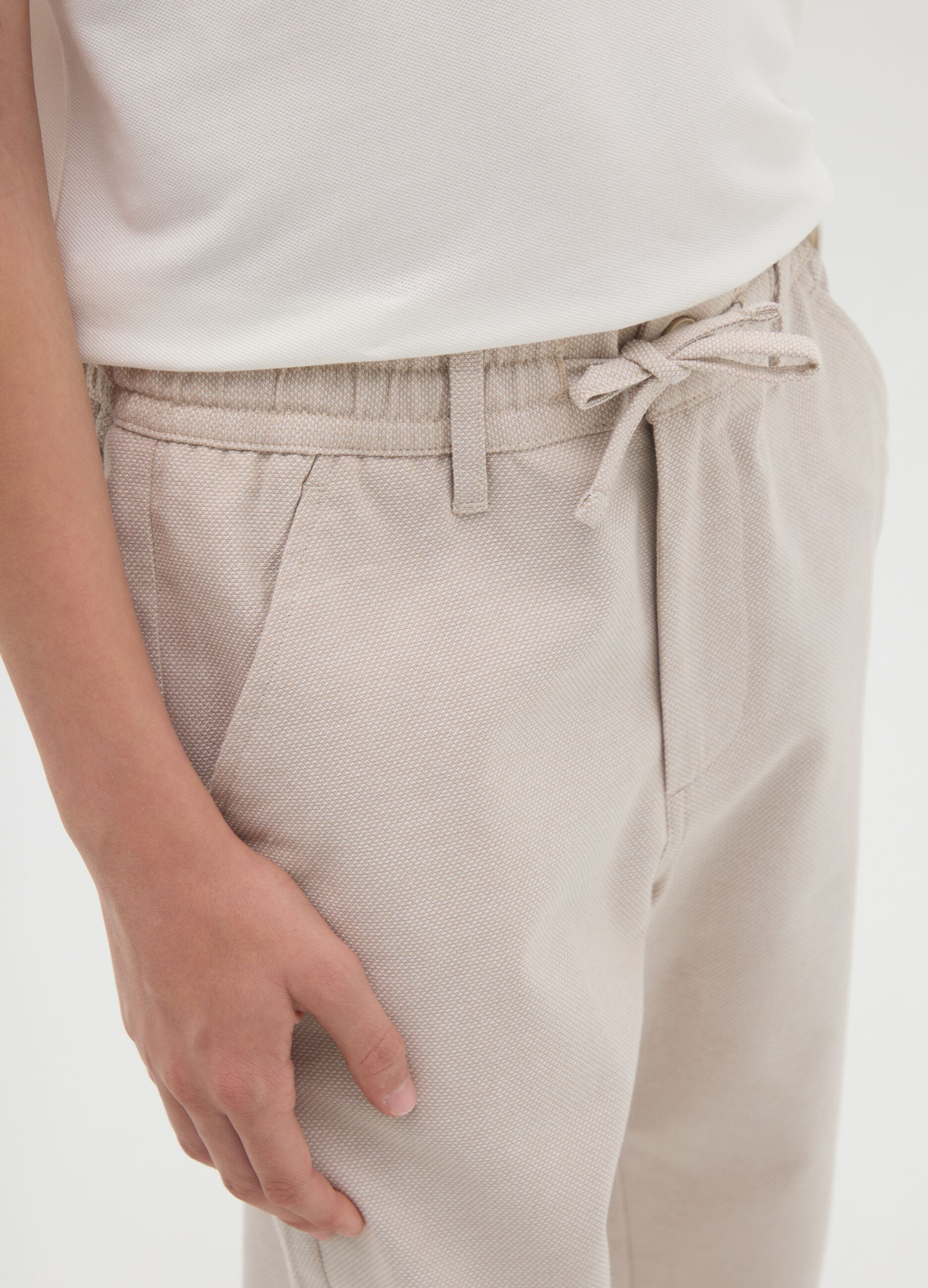 Beige trousers with elastic in cotton