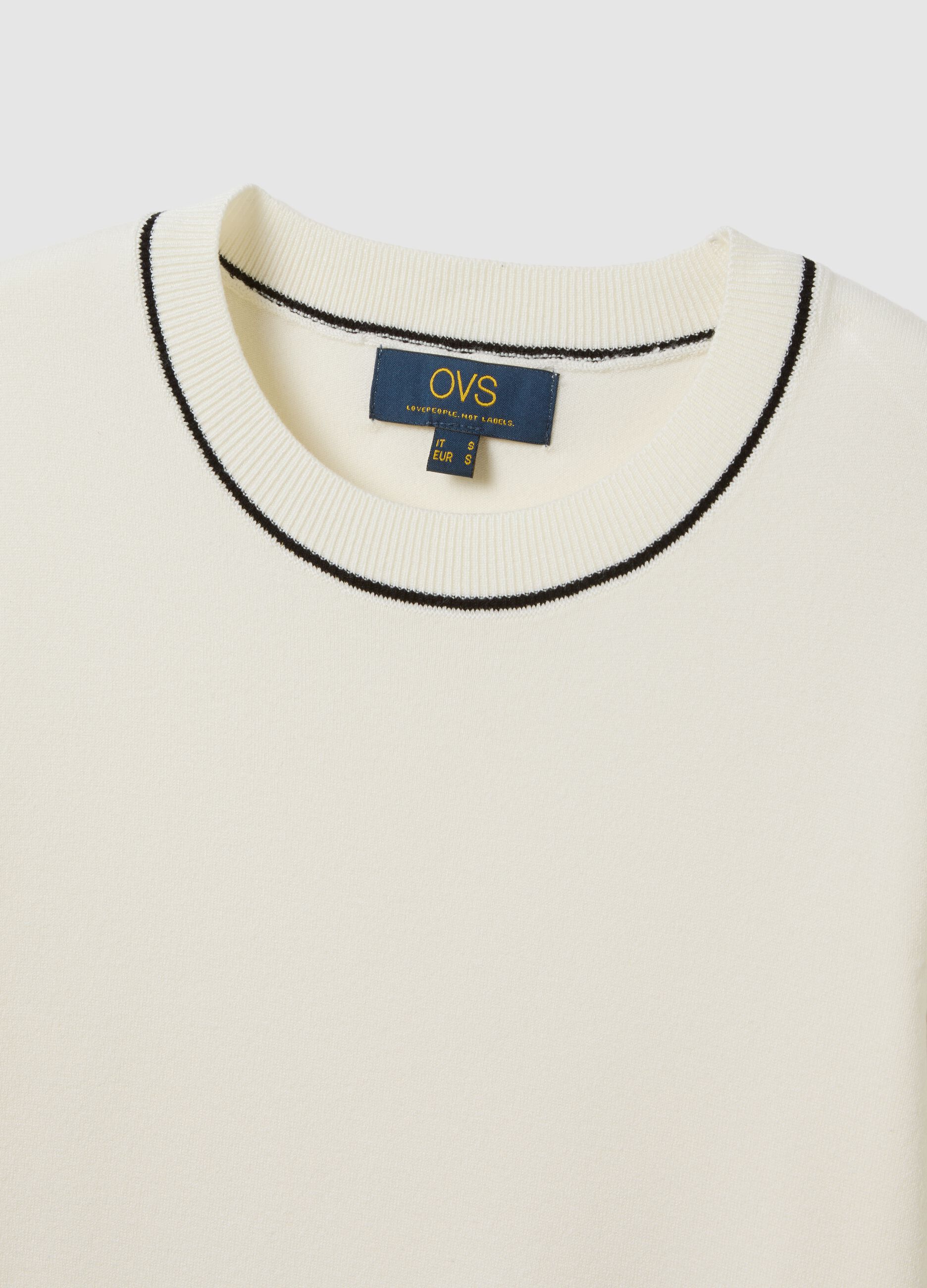 Maglione bianco con scollo rotondo