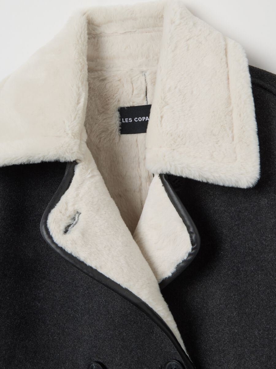 Black jacket with regular fit collar and buttons_5