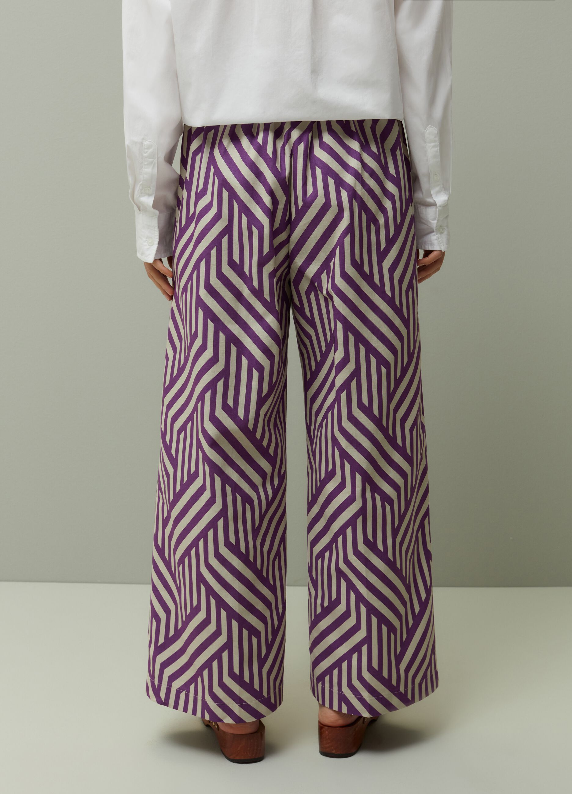 Palazzo pants with all-over print