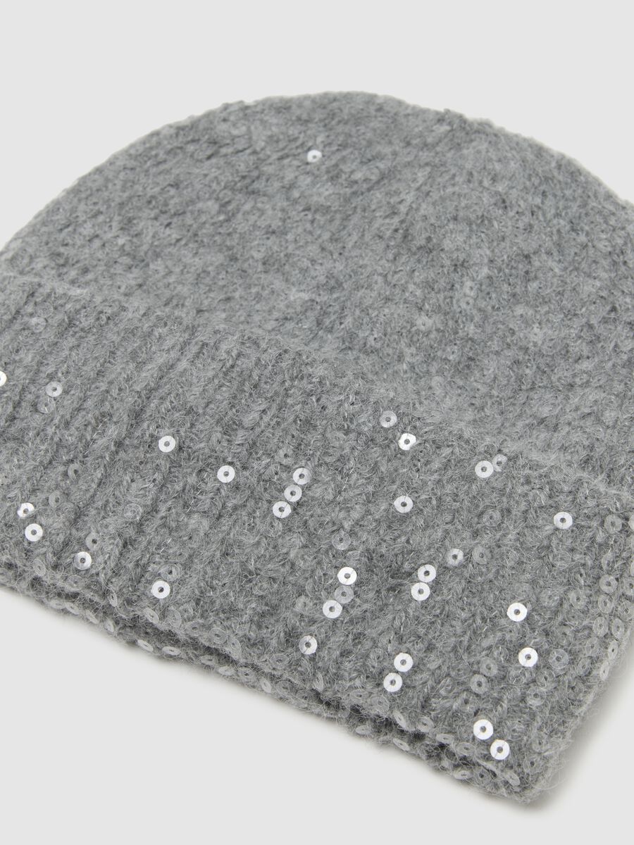 Grey jersey knit hat with sequins_1