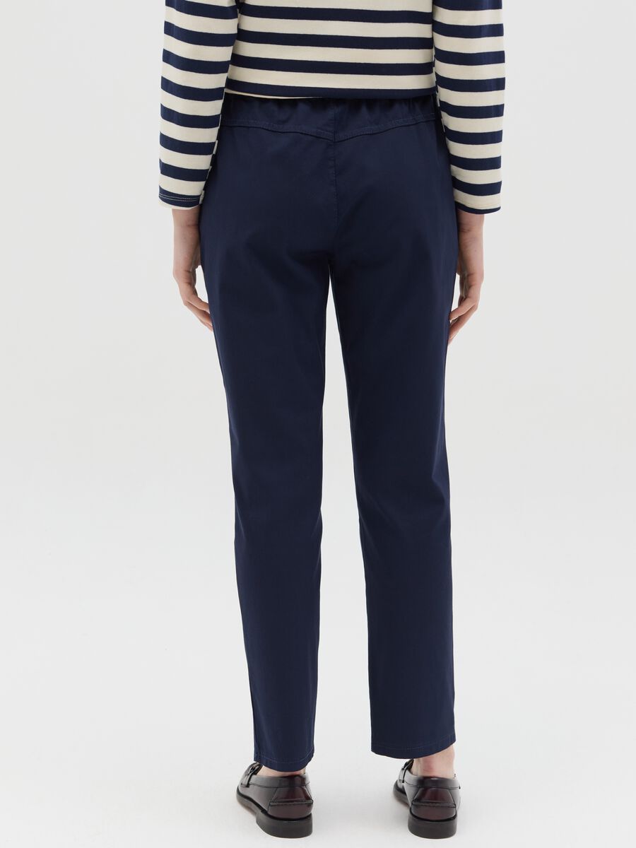 Blue trousers in stretch cotton_3