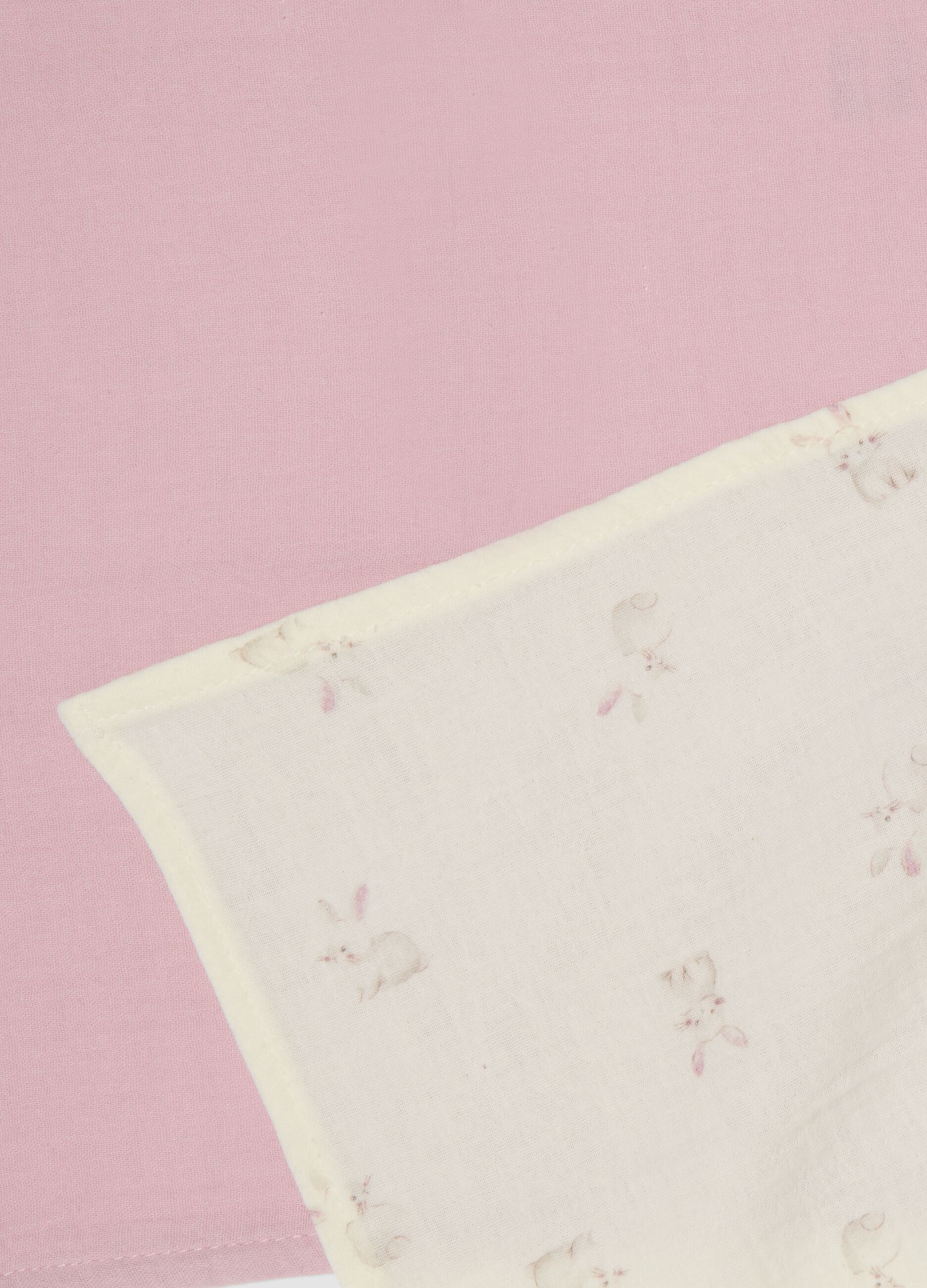 2-pack of pink and white pure cotton muslin squares for baby girls