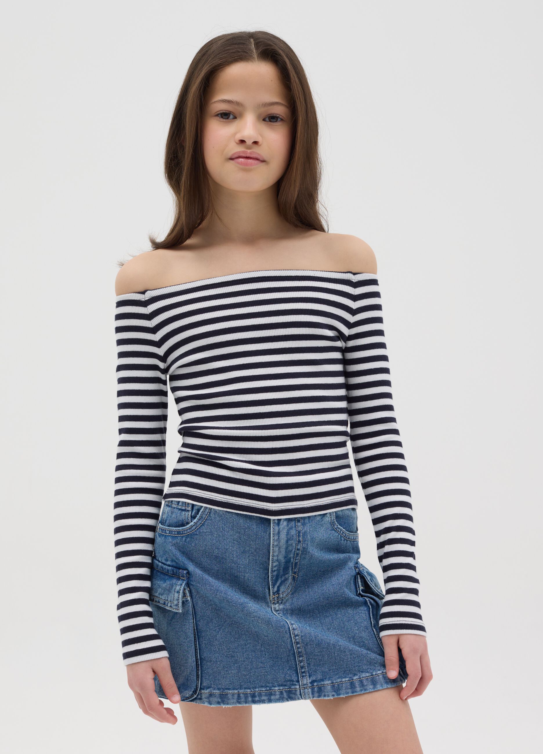 Long-sleeved T-shirt with stripes