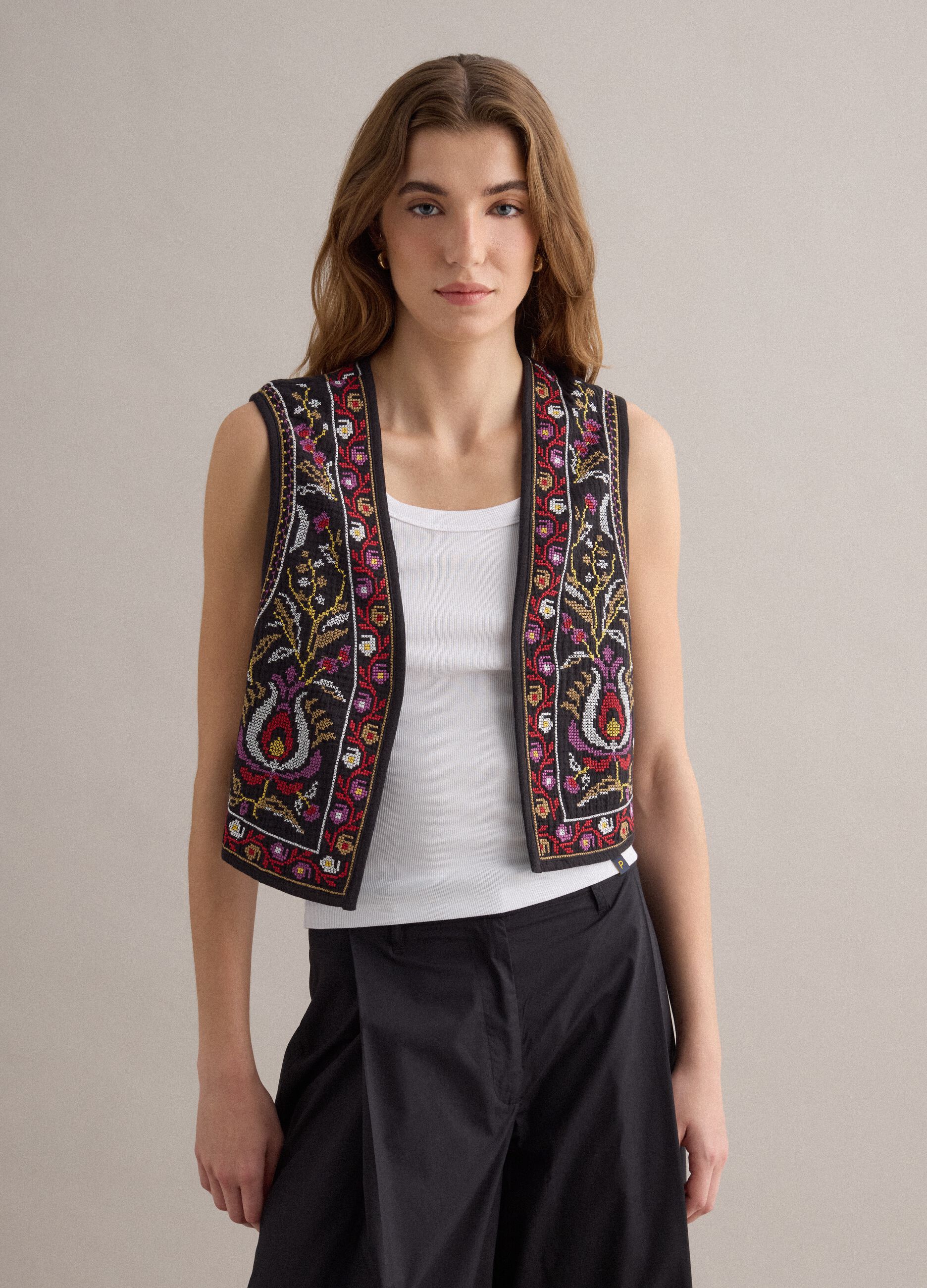 Black pure cotton gilet with embroidery