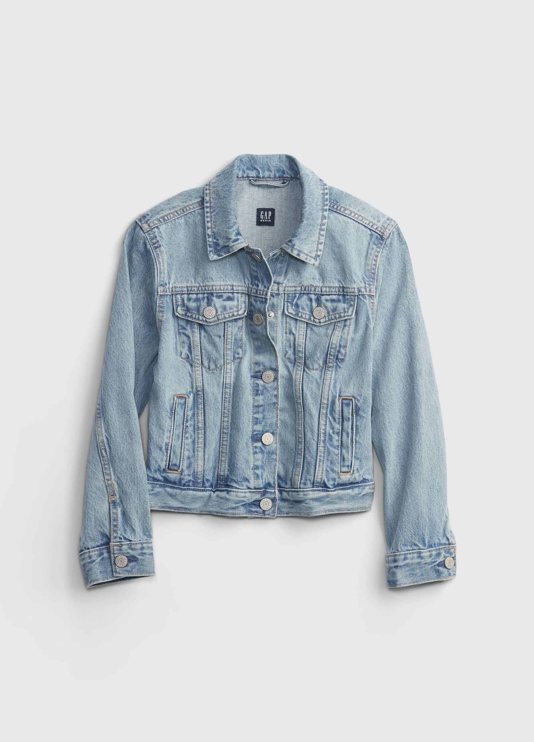 Denim jacket with pockets