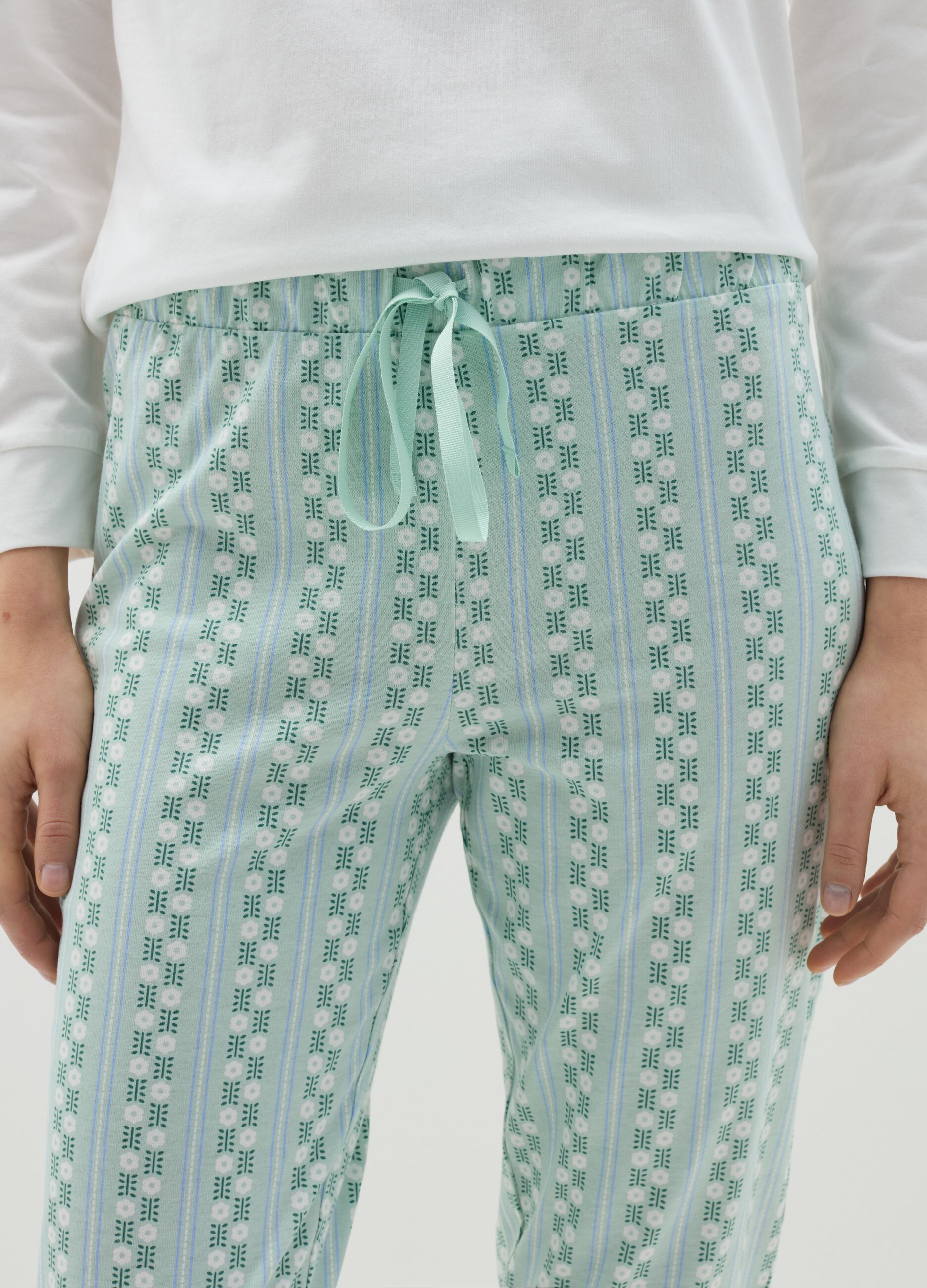 Pyjama trousers with small flowers motif