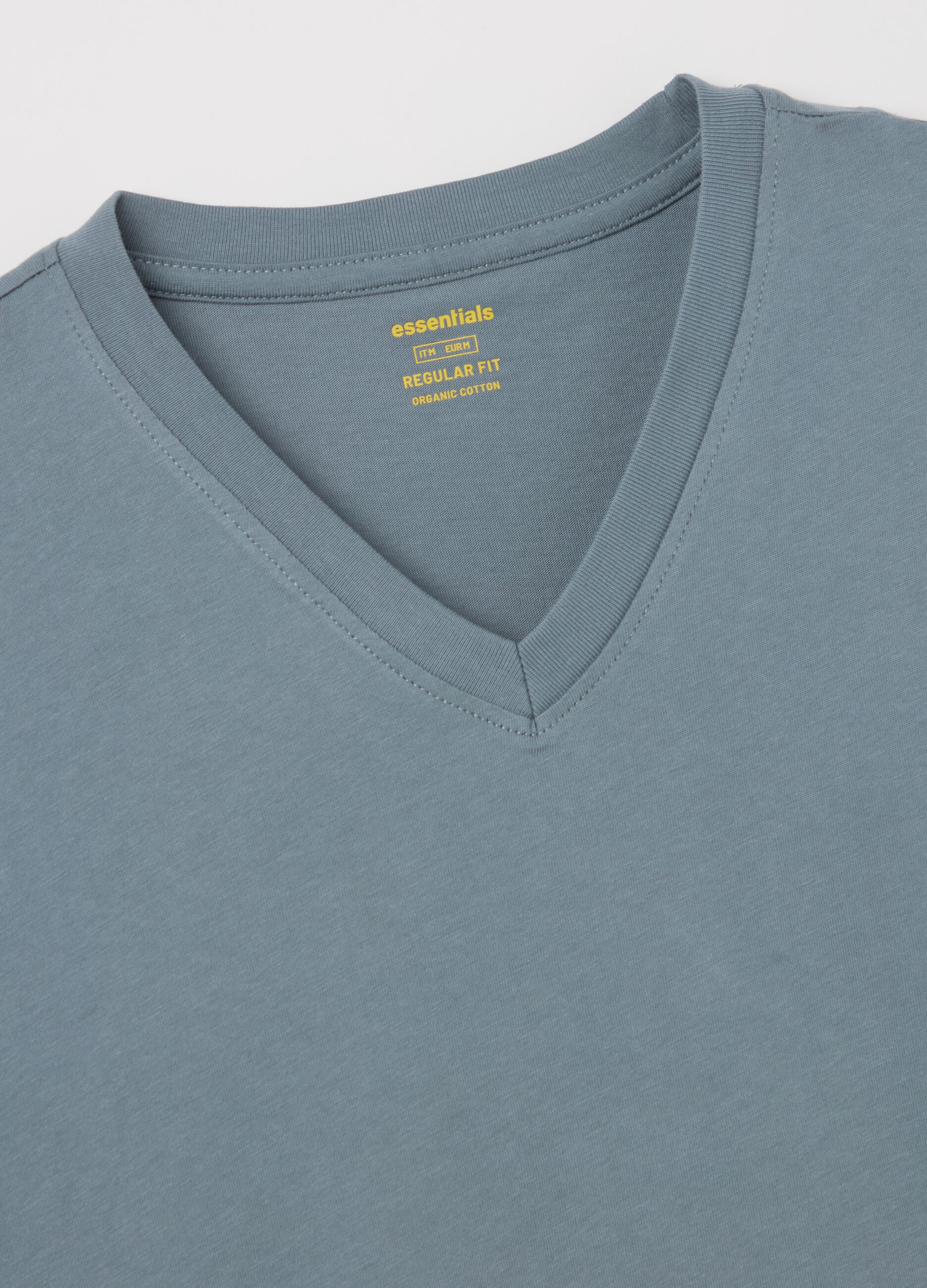 Organic cotton T-shirt with V neck