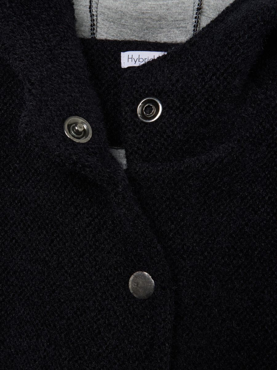 Cappotto nero regular fit con cappuccio e bottoni_5