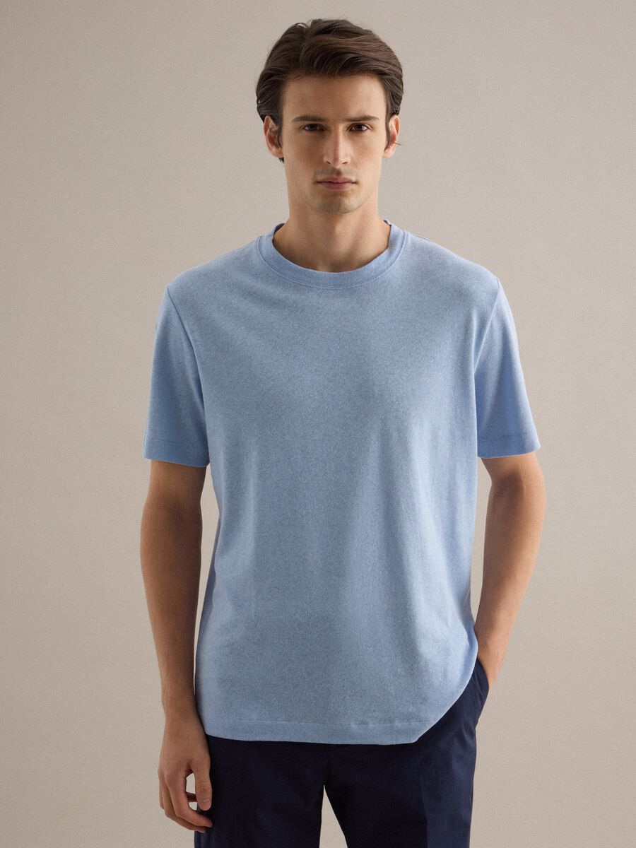 T-shirt in misto lino e cotone azzurra regular fit_1