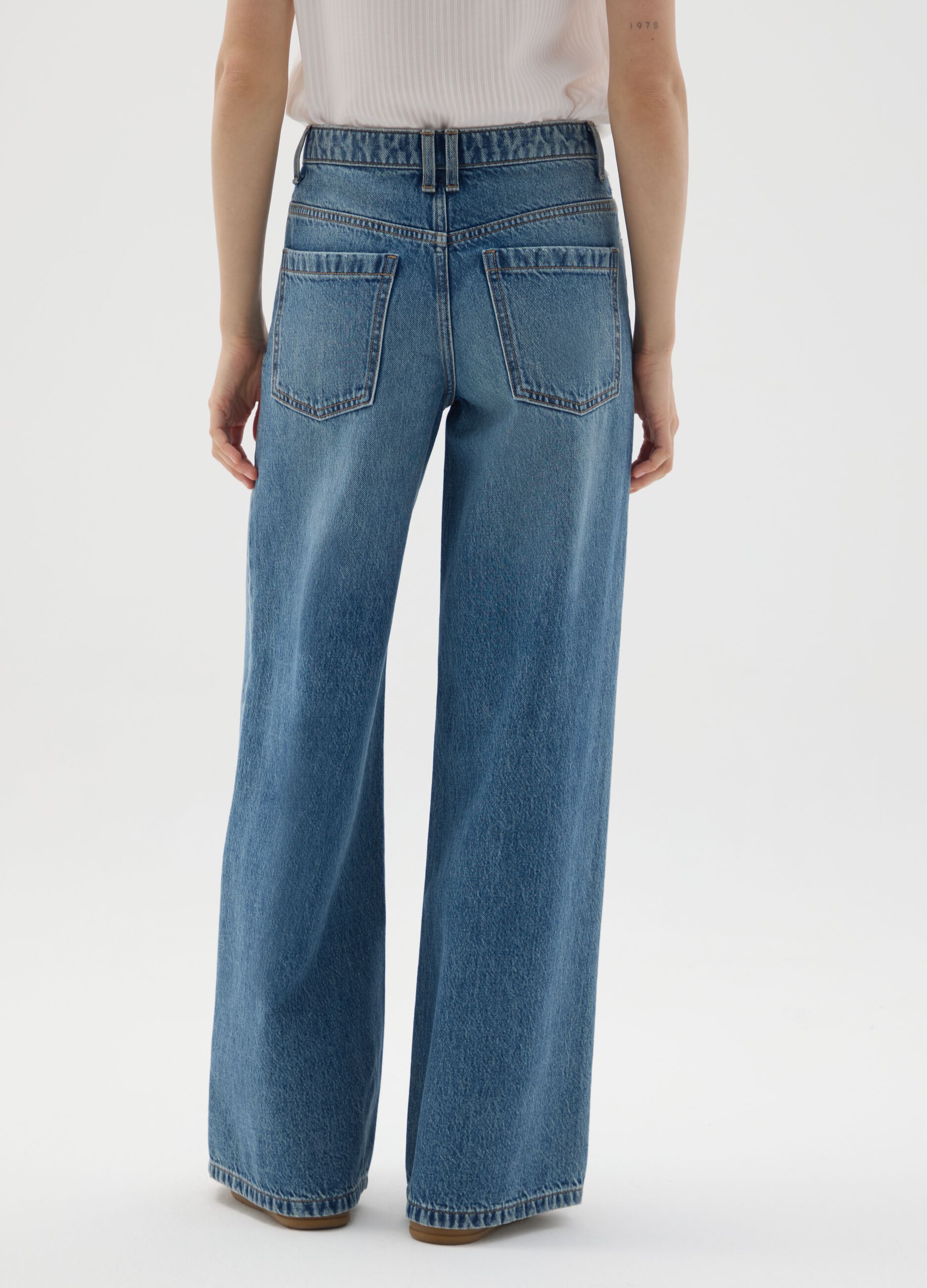 Jeans in puro cotone denim a gamba larga