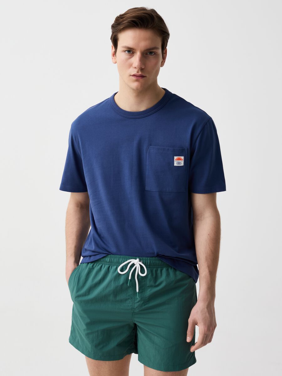 Swimming trunks with solid colour drawstring_0