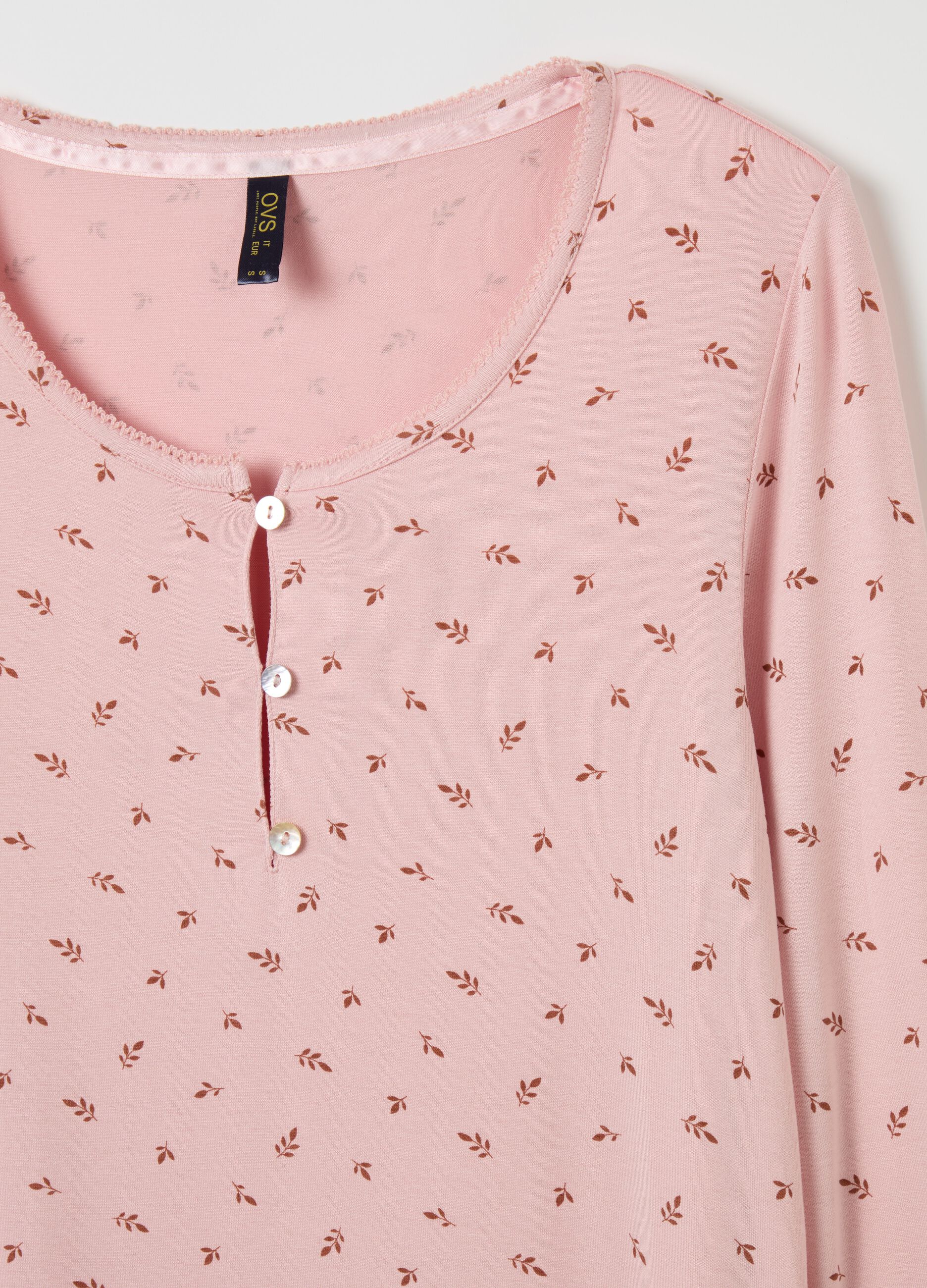 Camicia da notte con scollo serafino