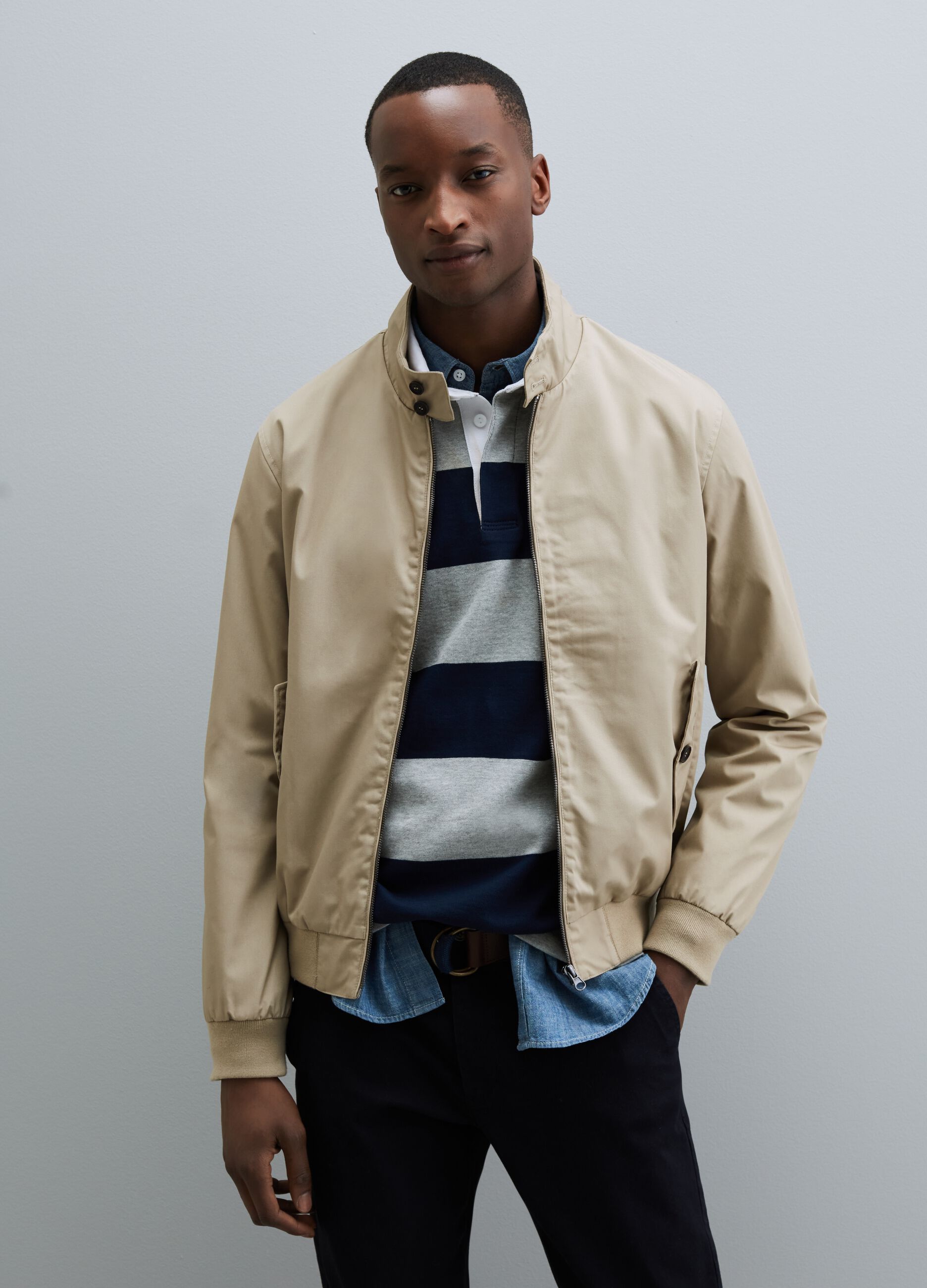 Full-zip jacket with high neck