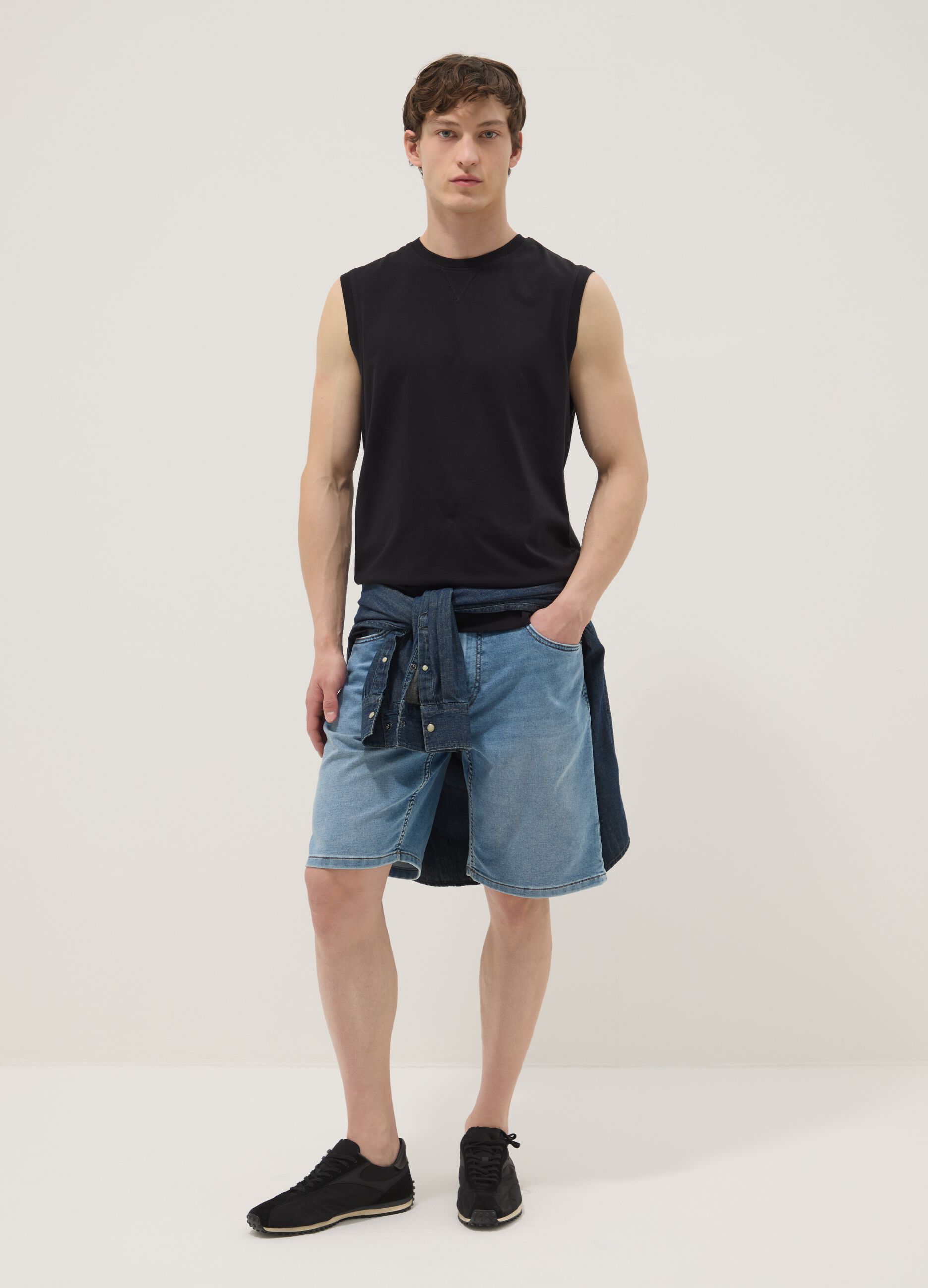 Black pure cotton vest