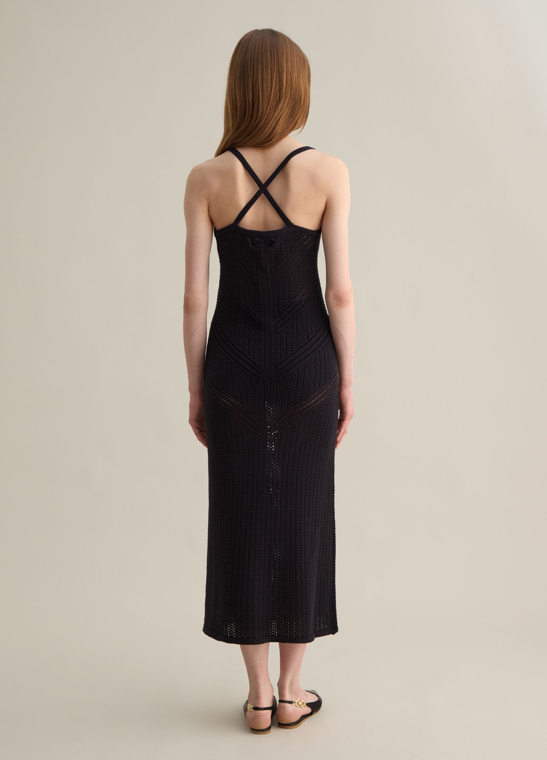 Abito lungo da donna in puro cotone nero slim fit con scollo