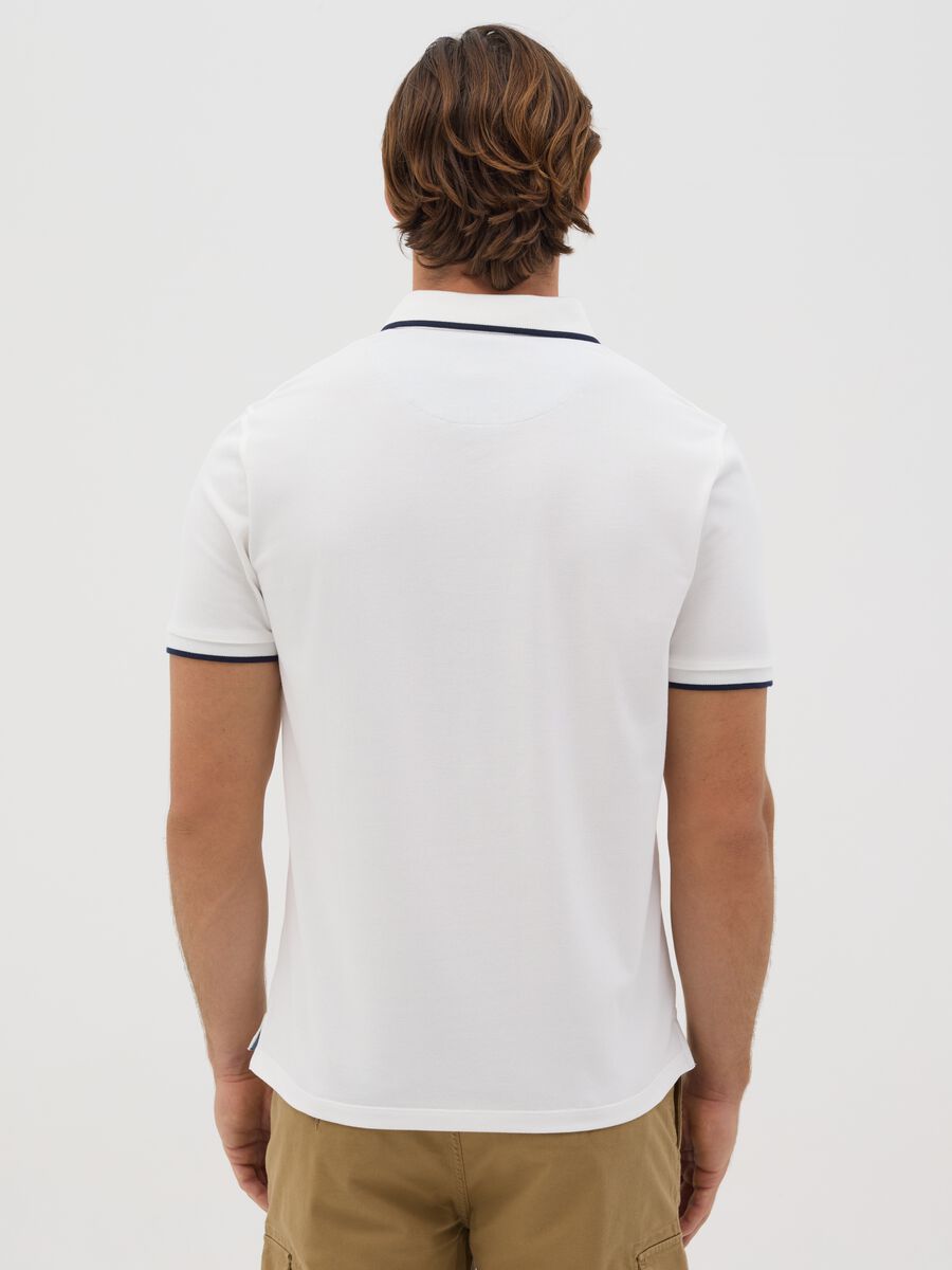 White polo shirt with short sleeves in cotton_2